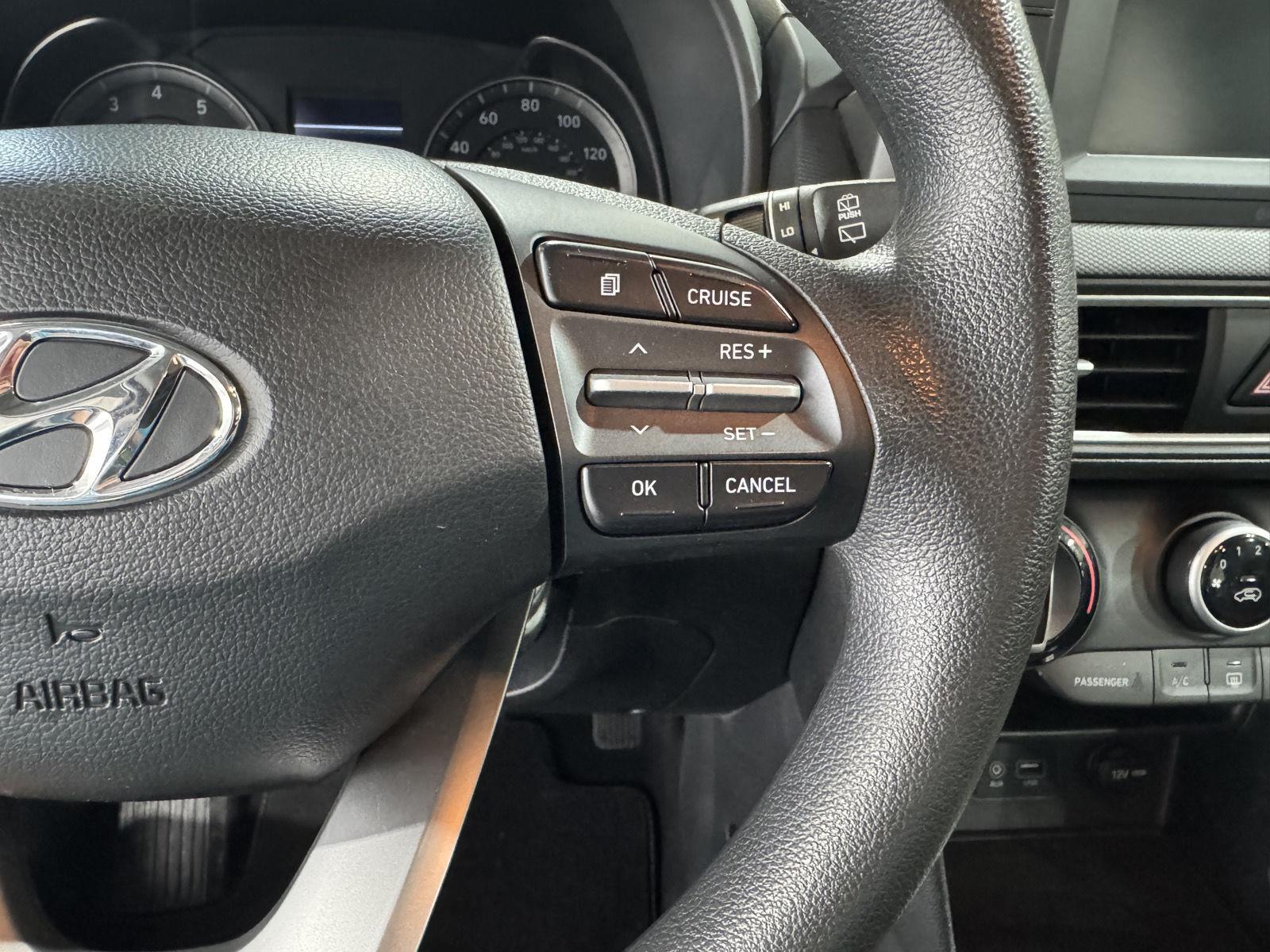 Vehicle photo 15
