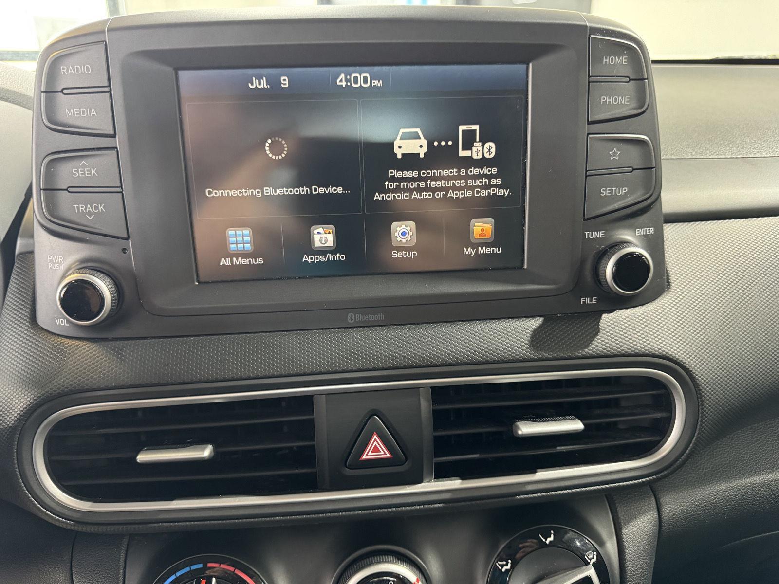 Vehicle photo 24