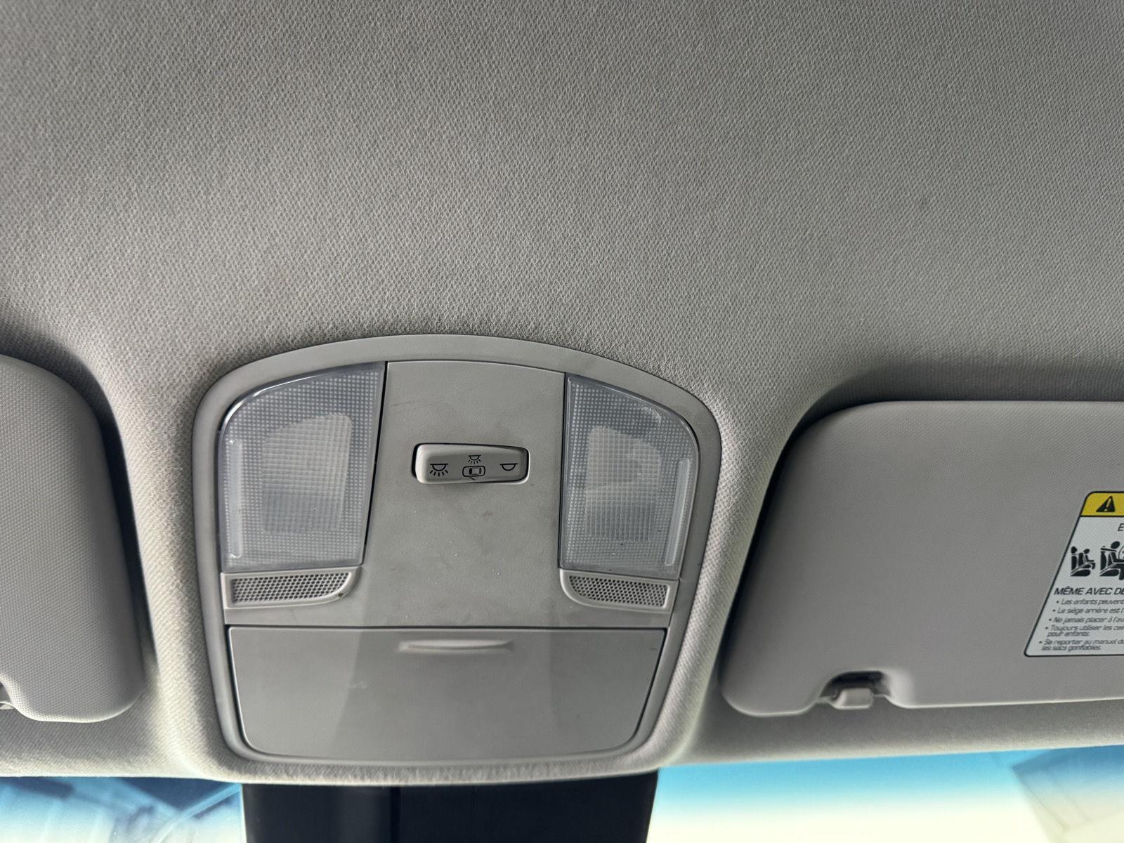 Vehicle photo 27