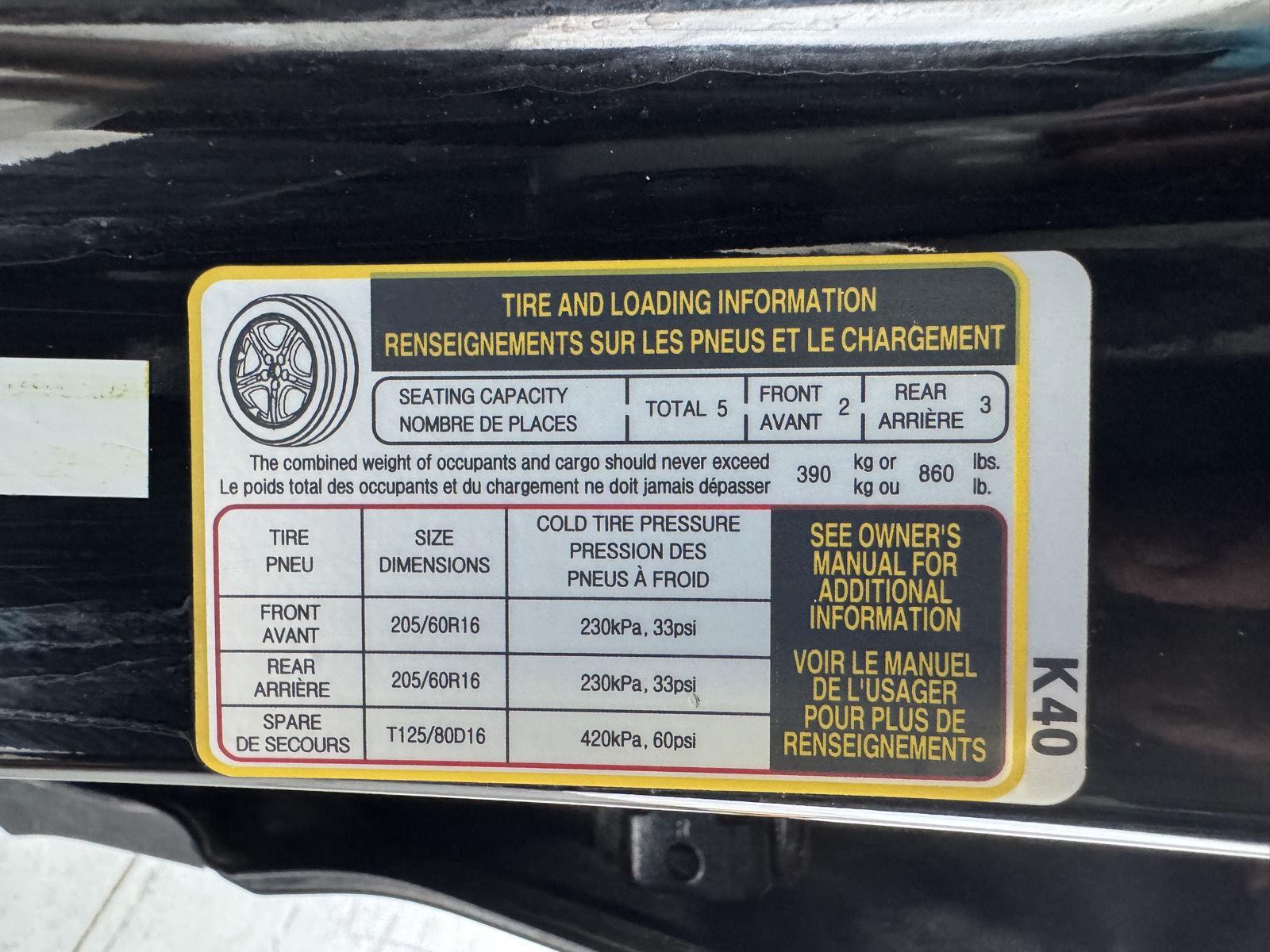 Vehicle photo 30