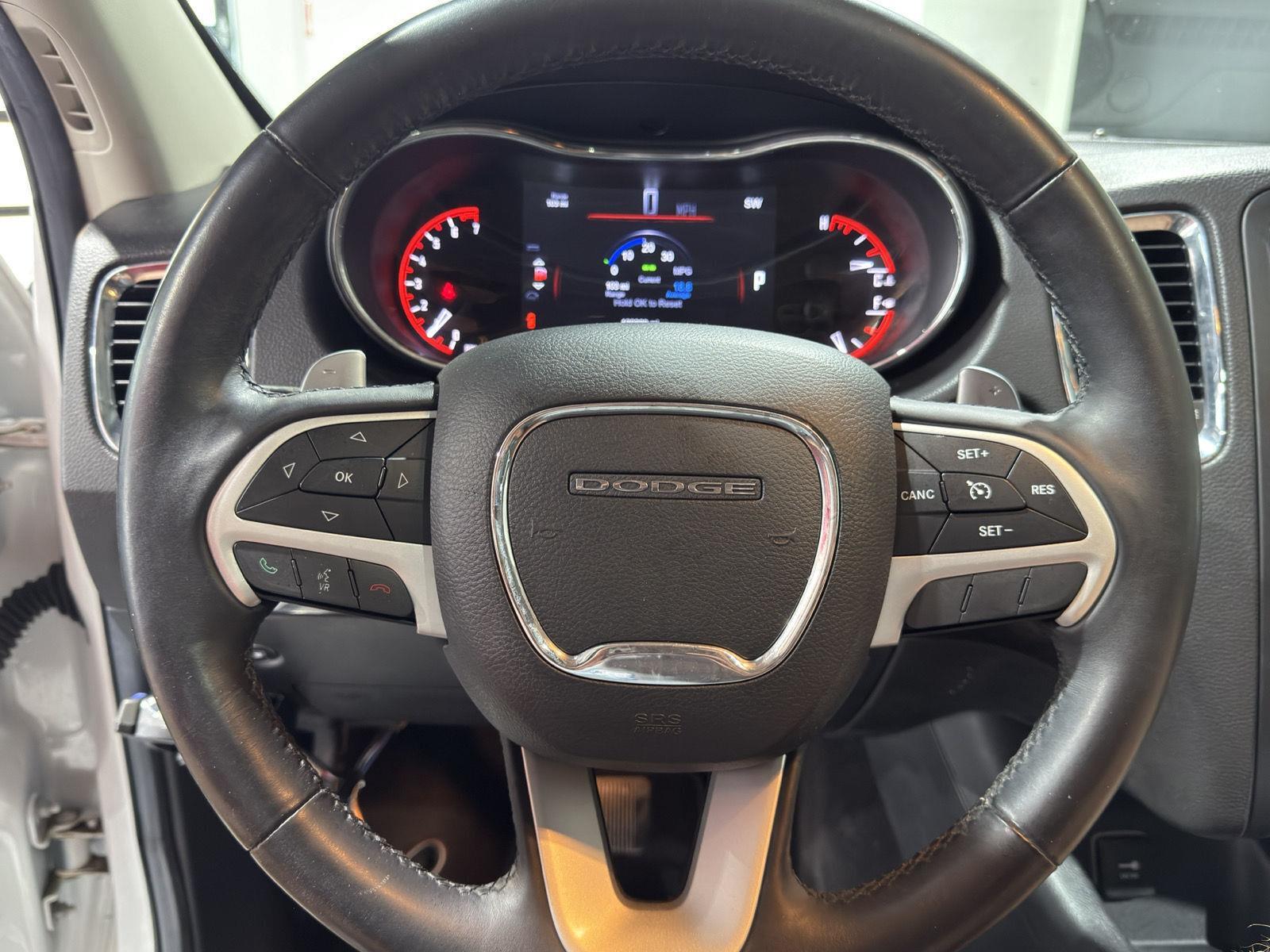 Vehicle photo 12