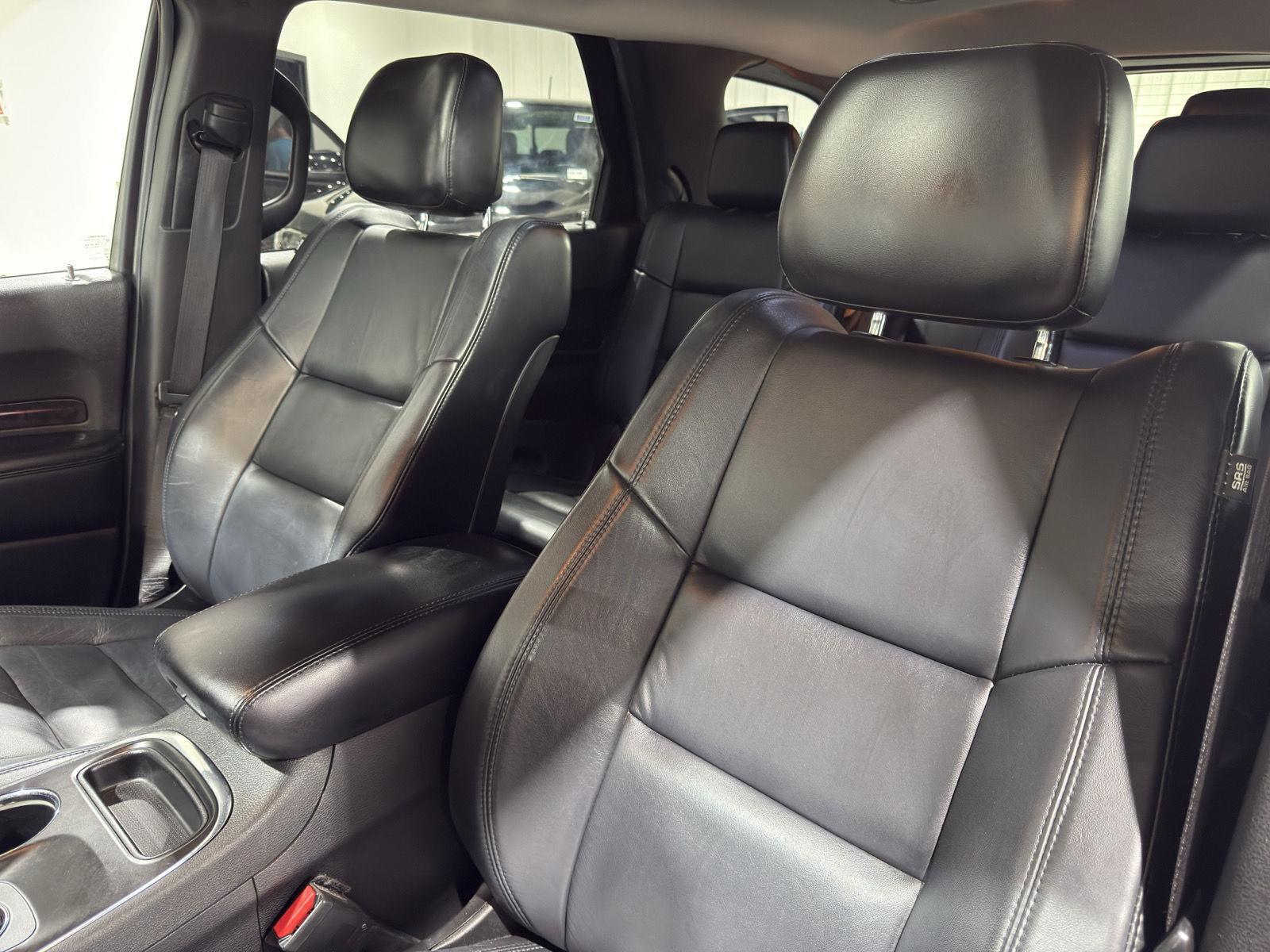 Vehicle photo 19