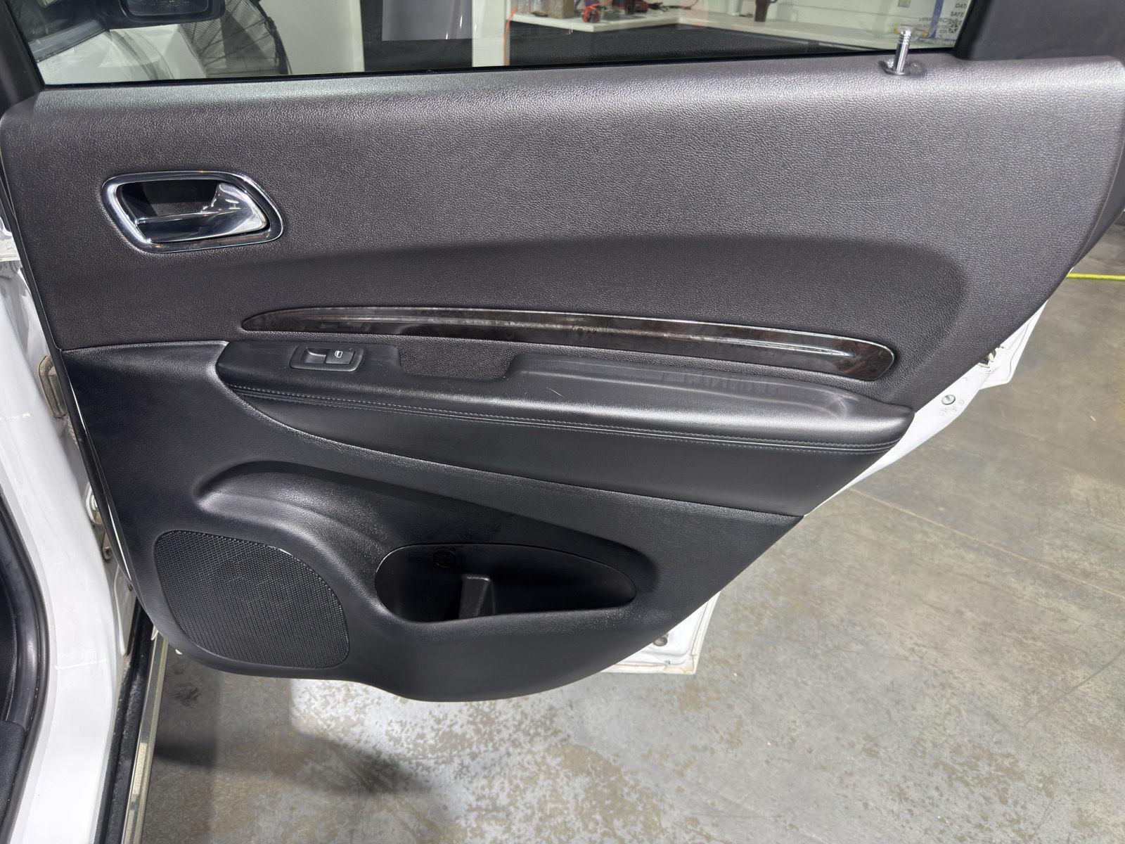 Vehicle photo 26