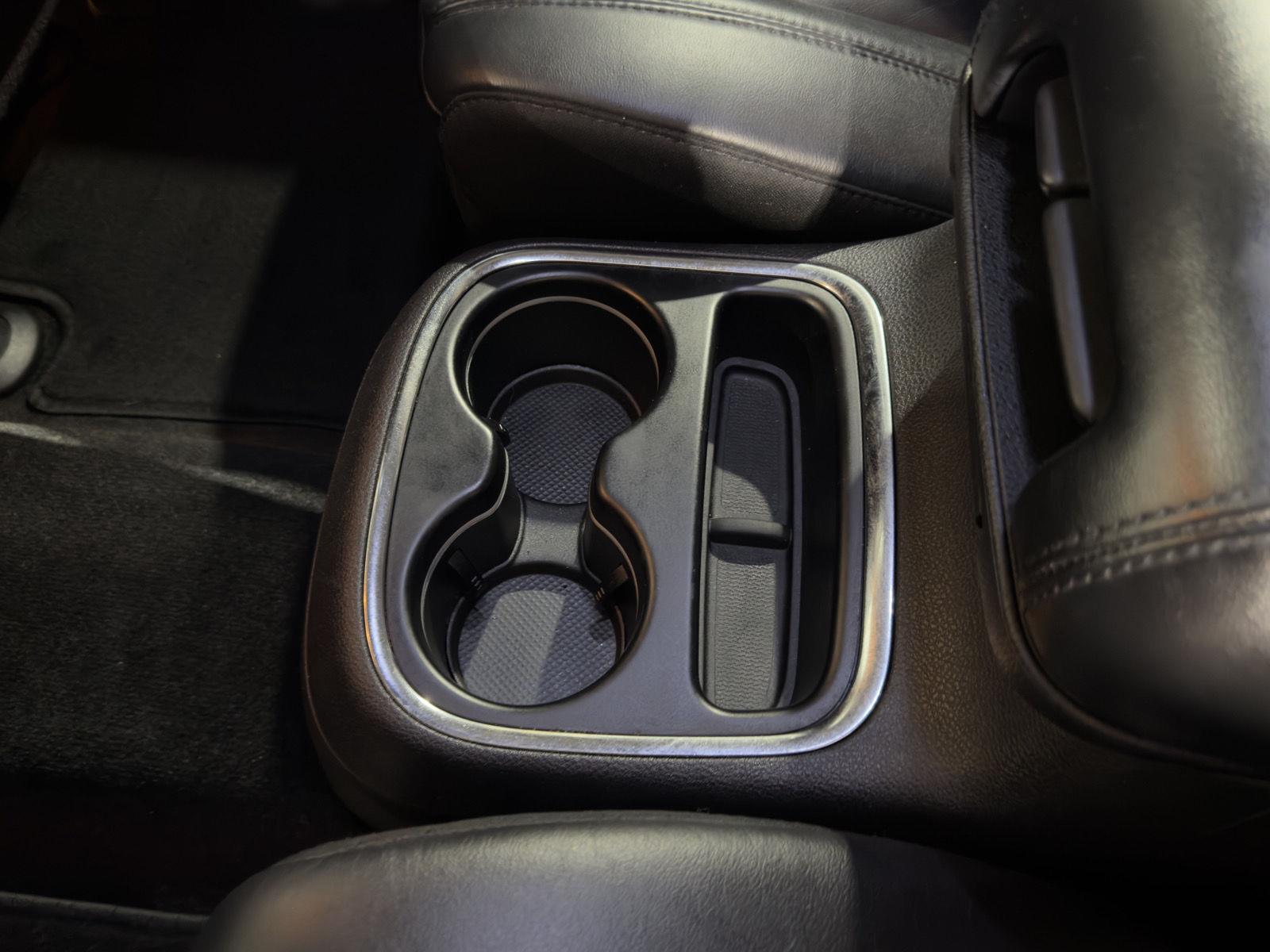 Vehicle photo 38