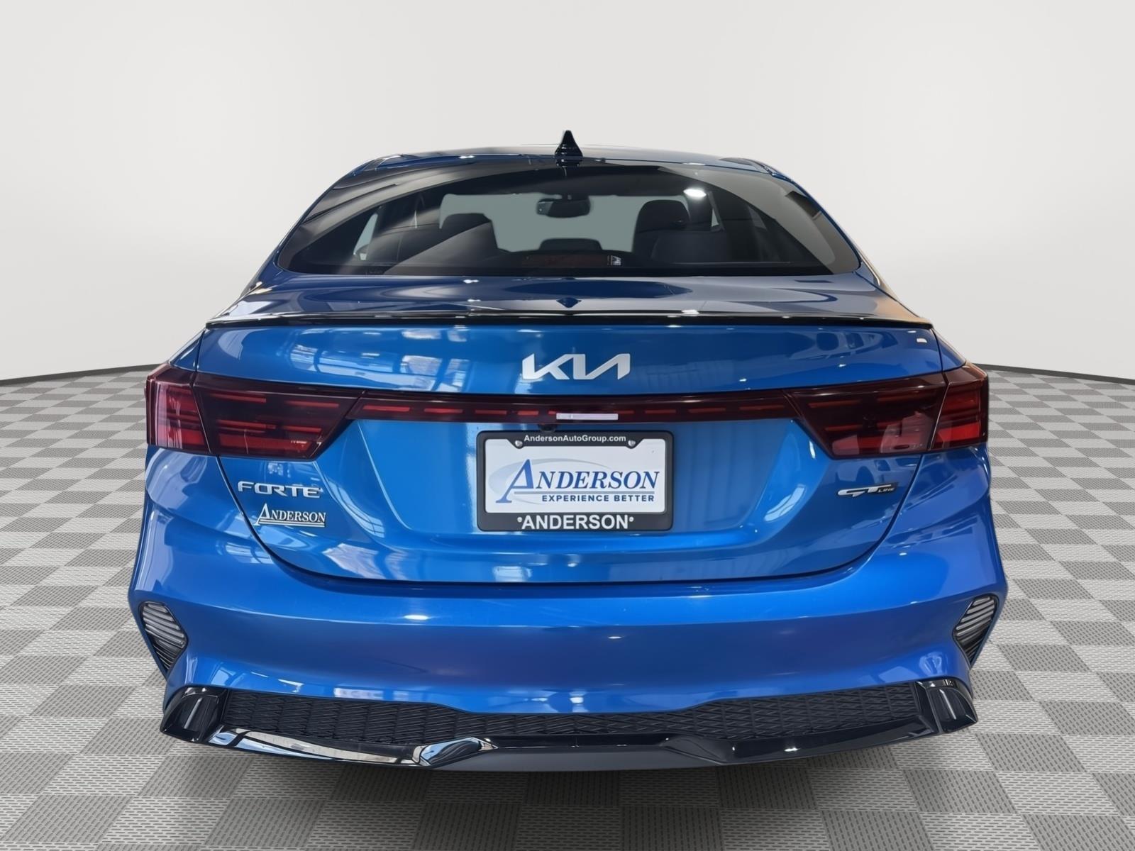Vehicle photo 8