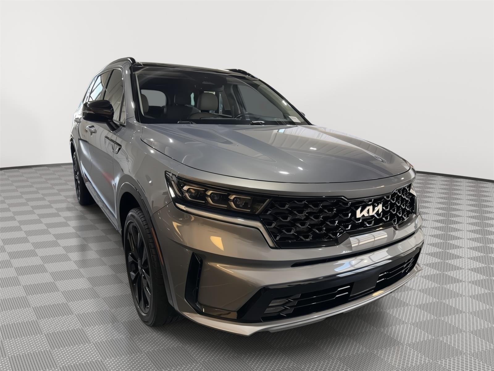 Vehicle photo 5