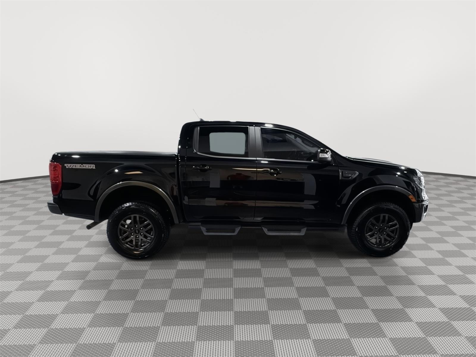 Vehicle photo 6