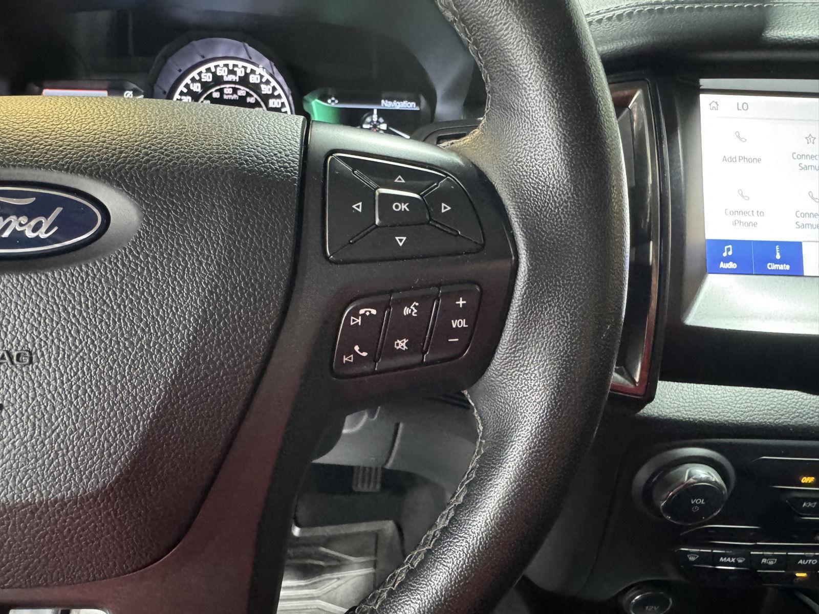 Vehicle photo 14
