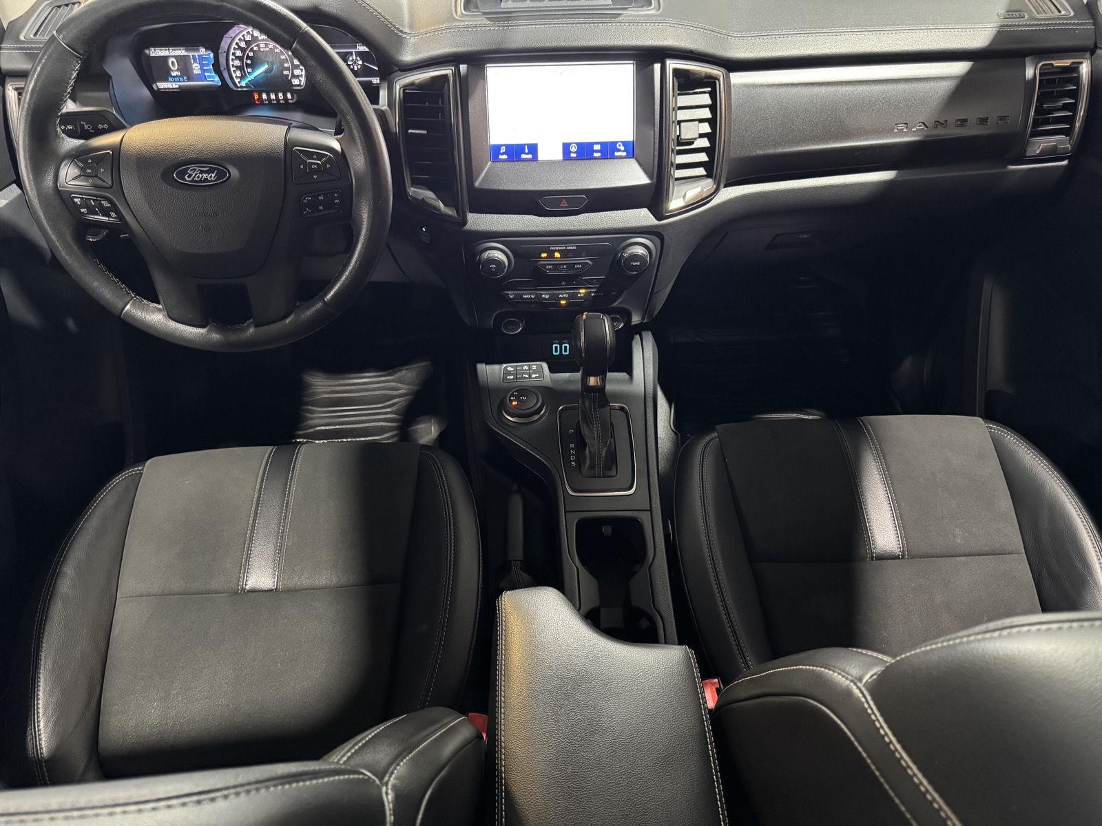 Vehicle photo 22