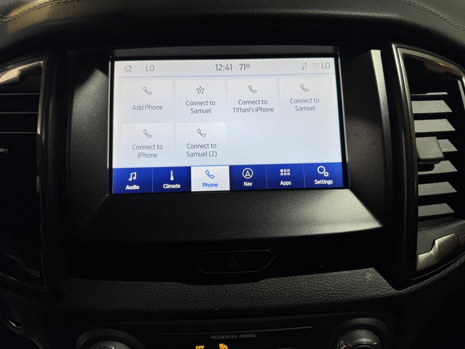 Vehicle photo 28