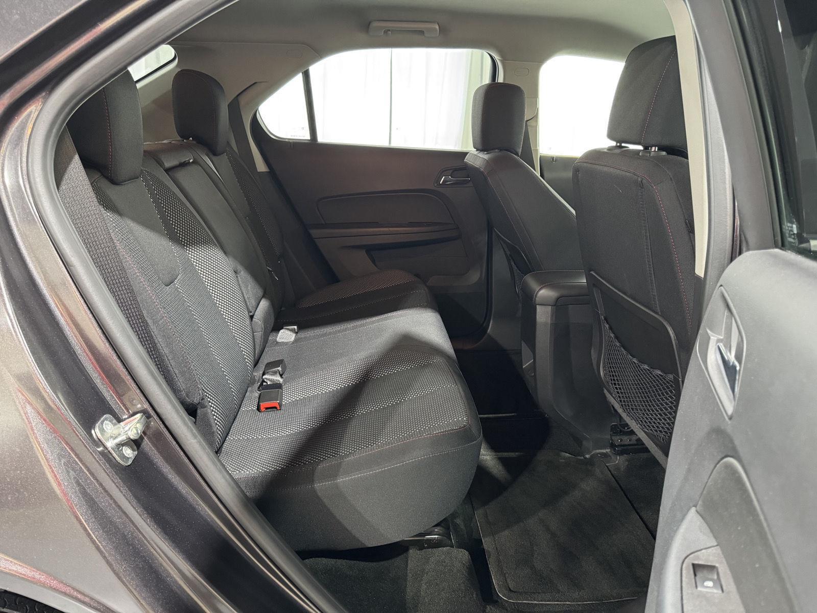 Vehicle photo 24