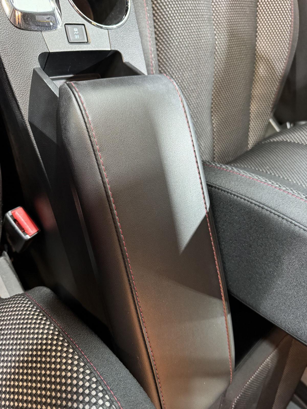 Vehicle photo 36