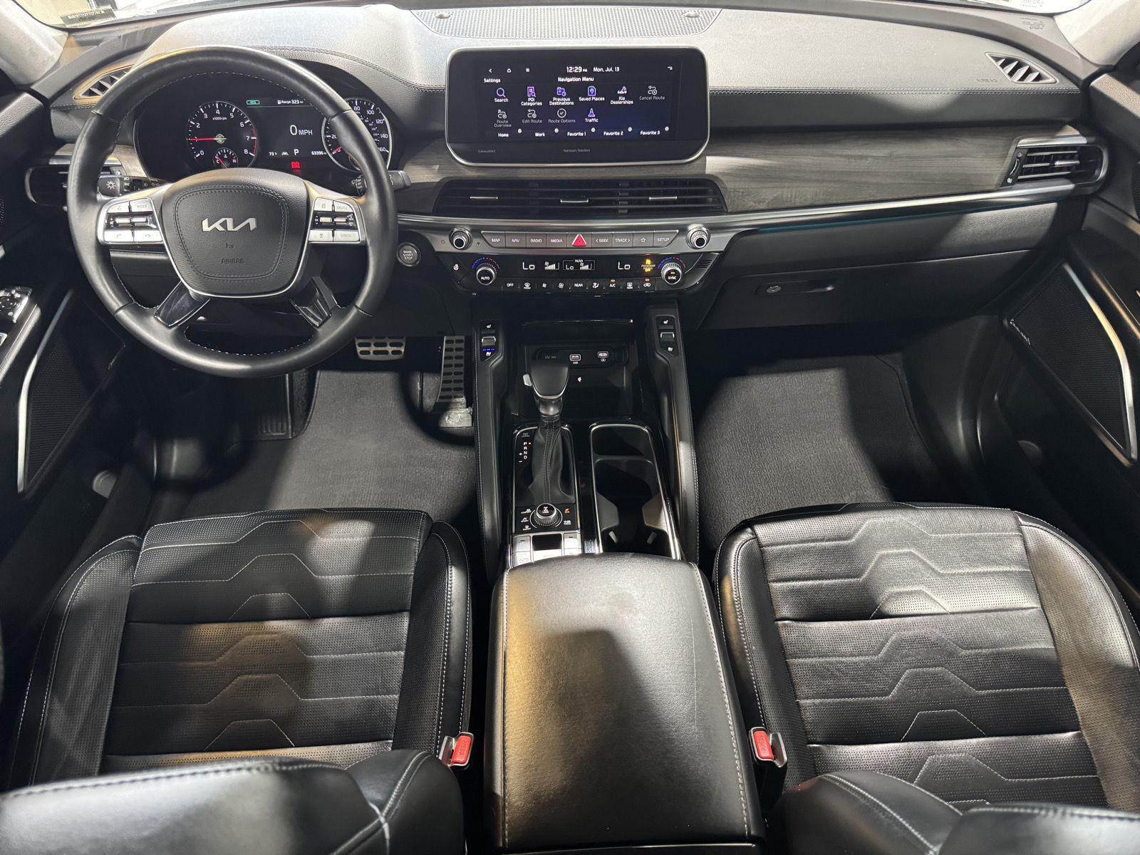 Vehicle photo 22