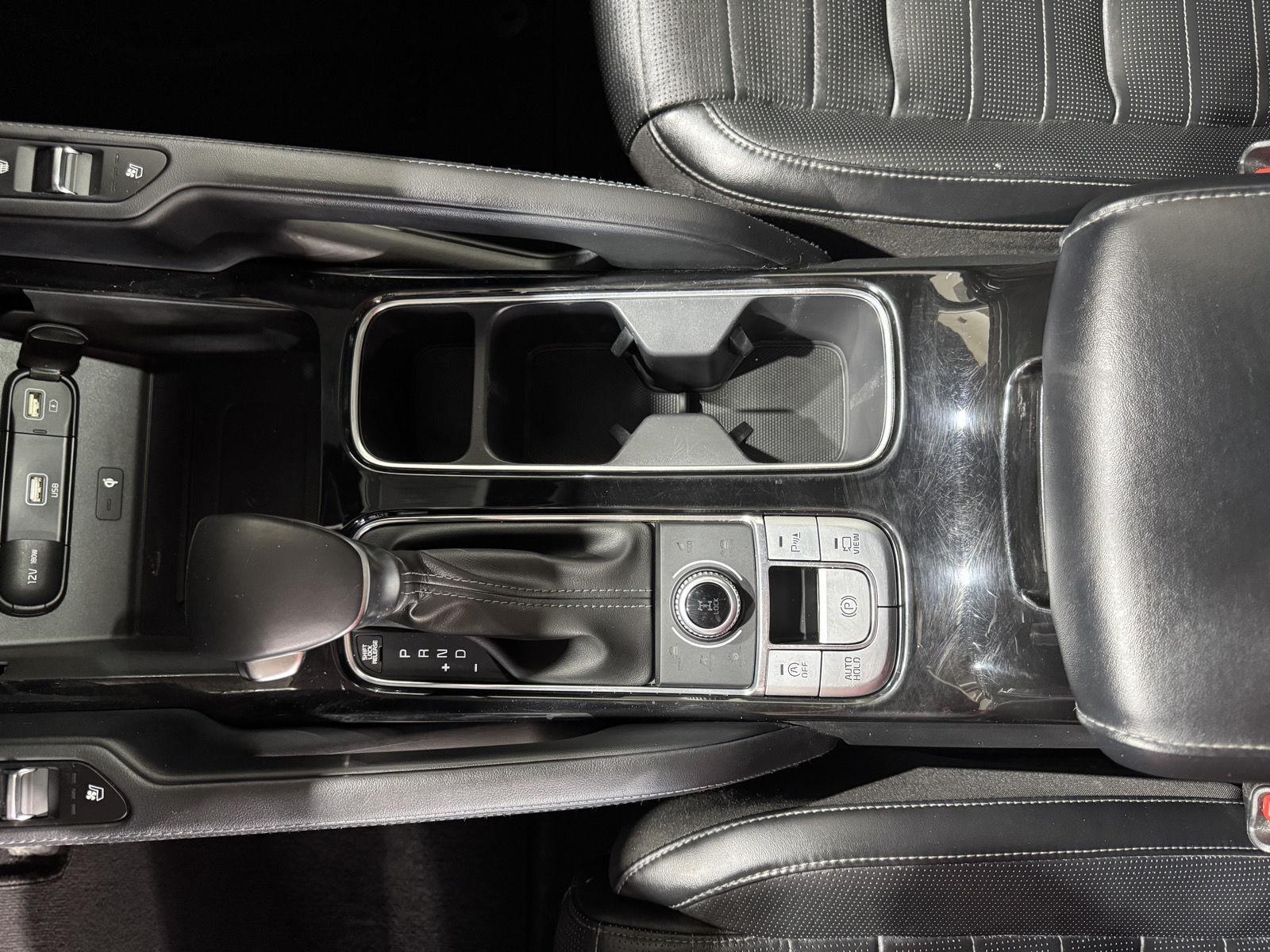 Vehicle photo 37