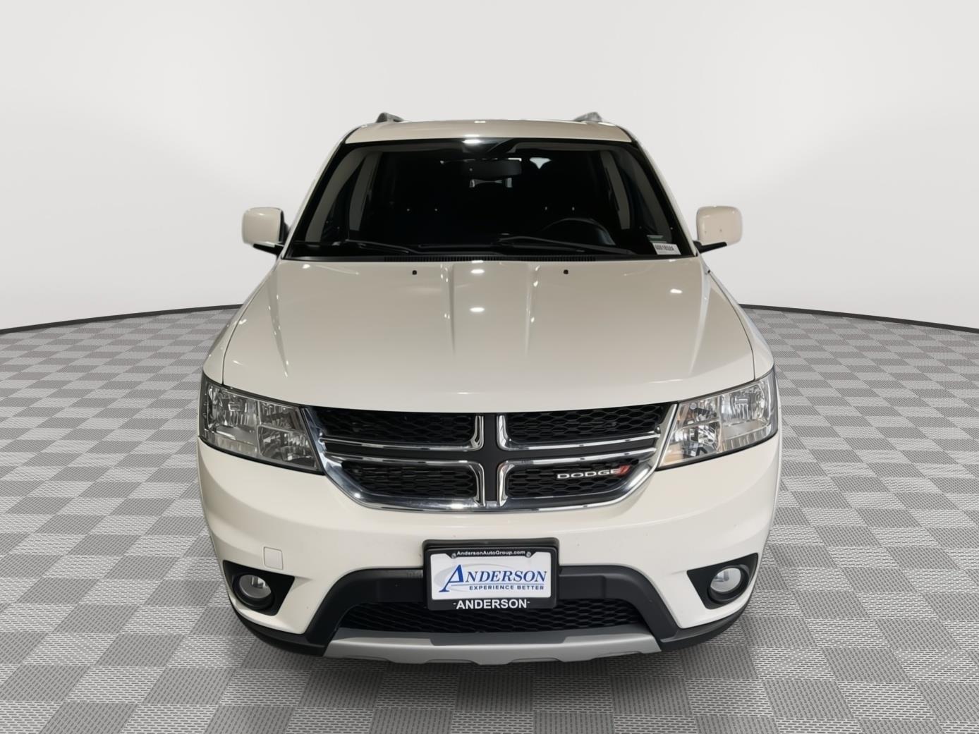 Vehicle photo 4