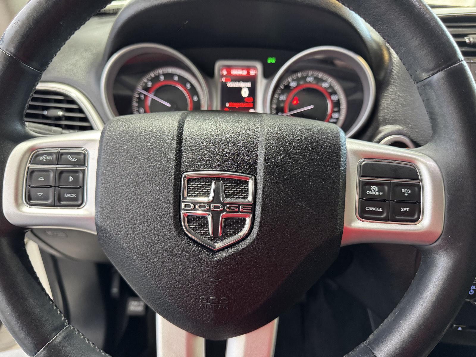 Vehicle photo 13