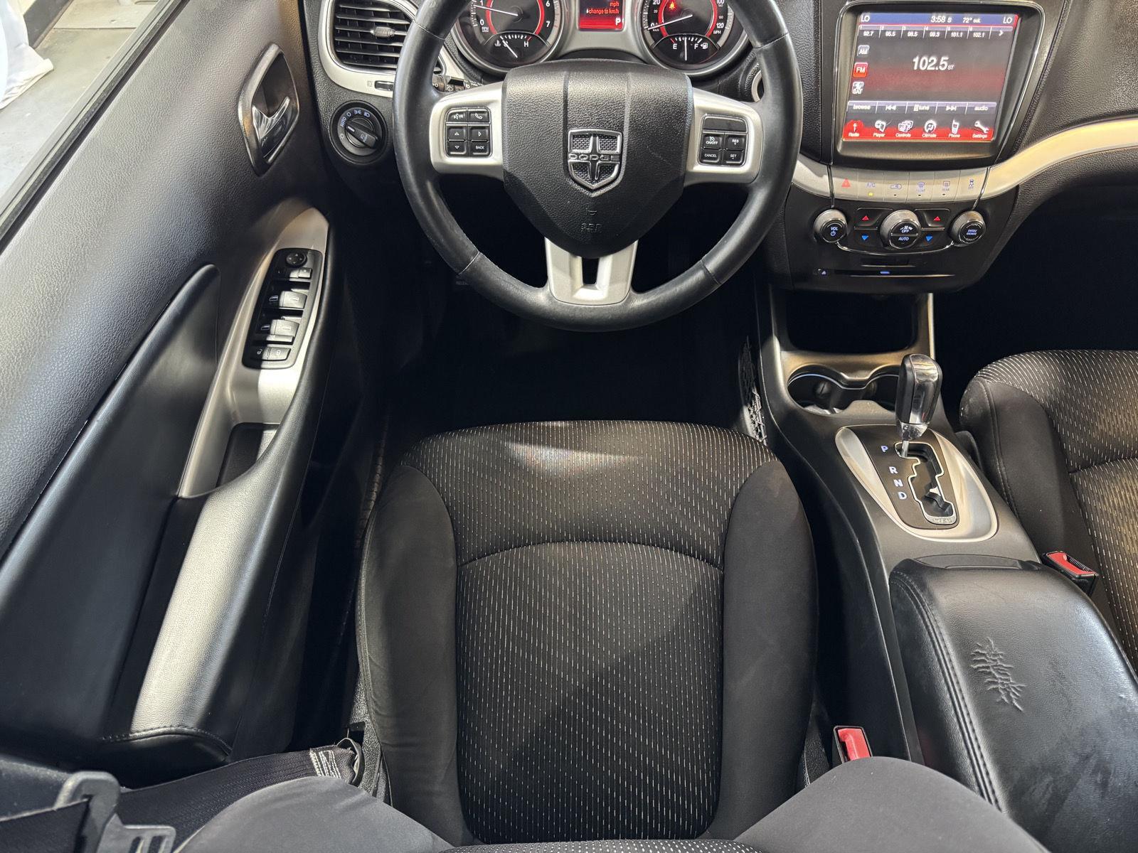 Vehicle photo 22