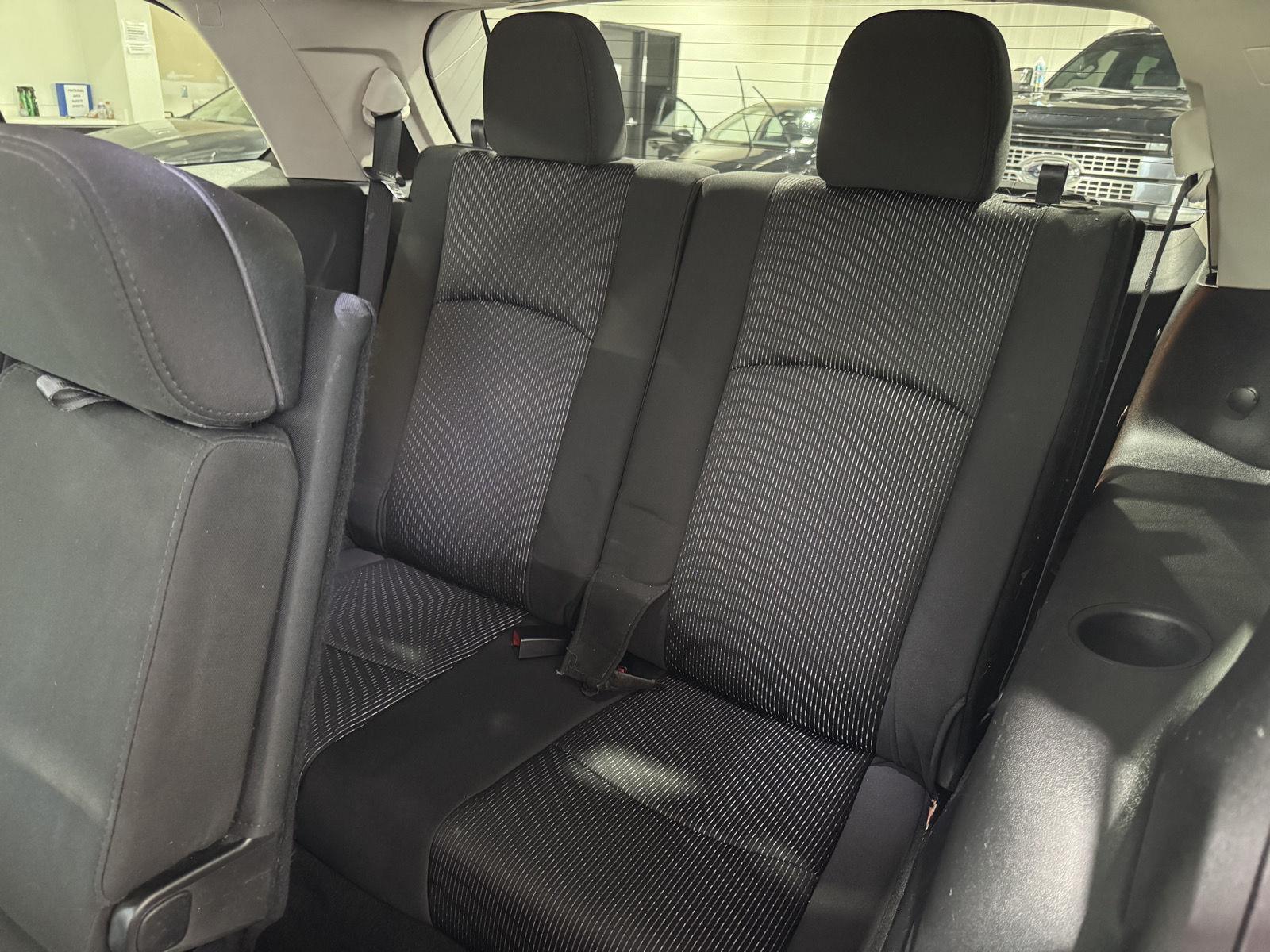 Vehicle photo 29