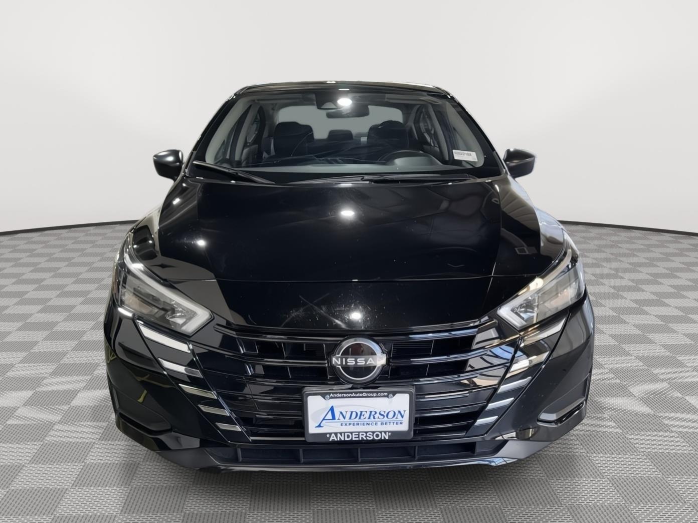 Vehicle photo 4