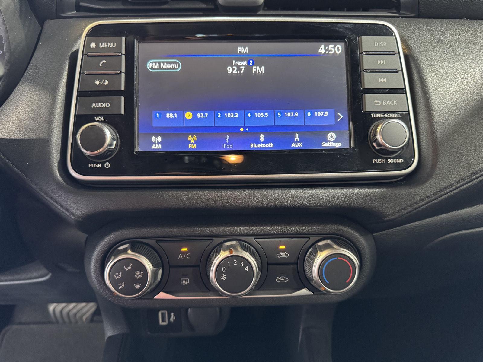 Vehicle photo 28