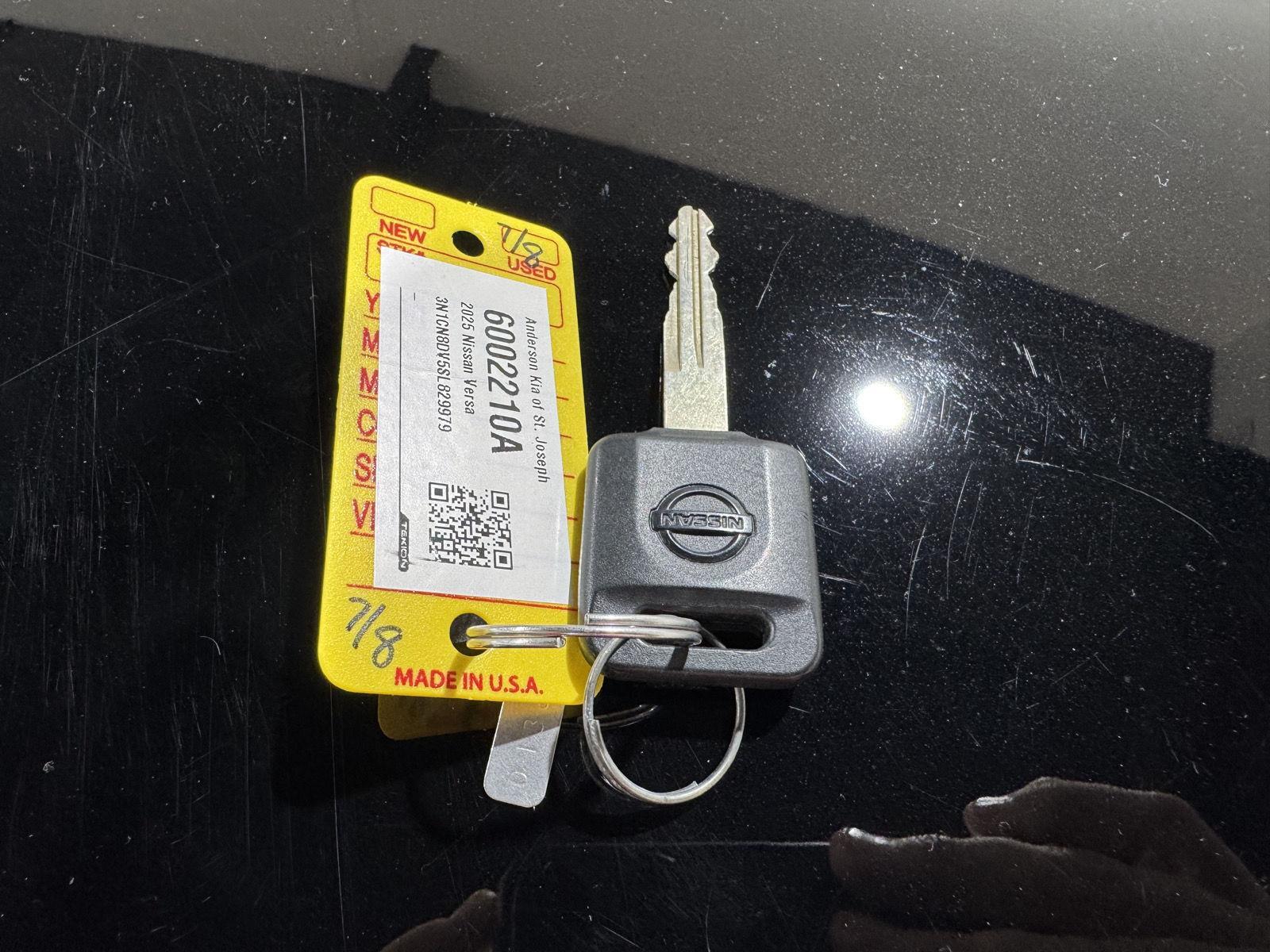 Vehicle photo 37
