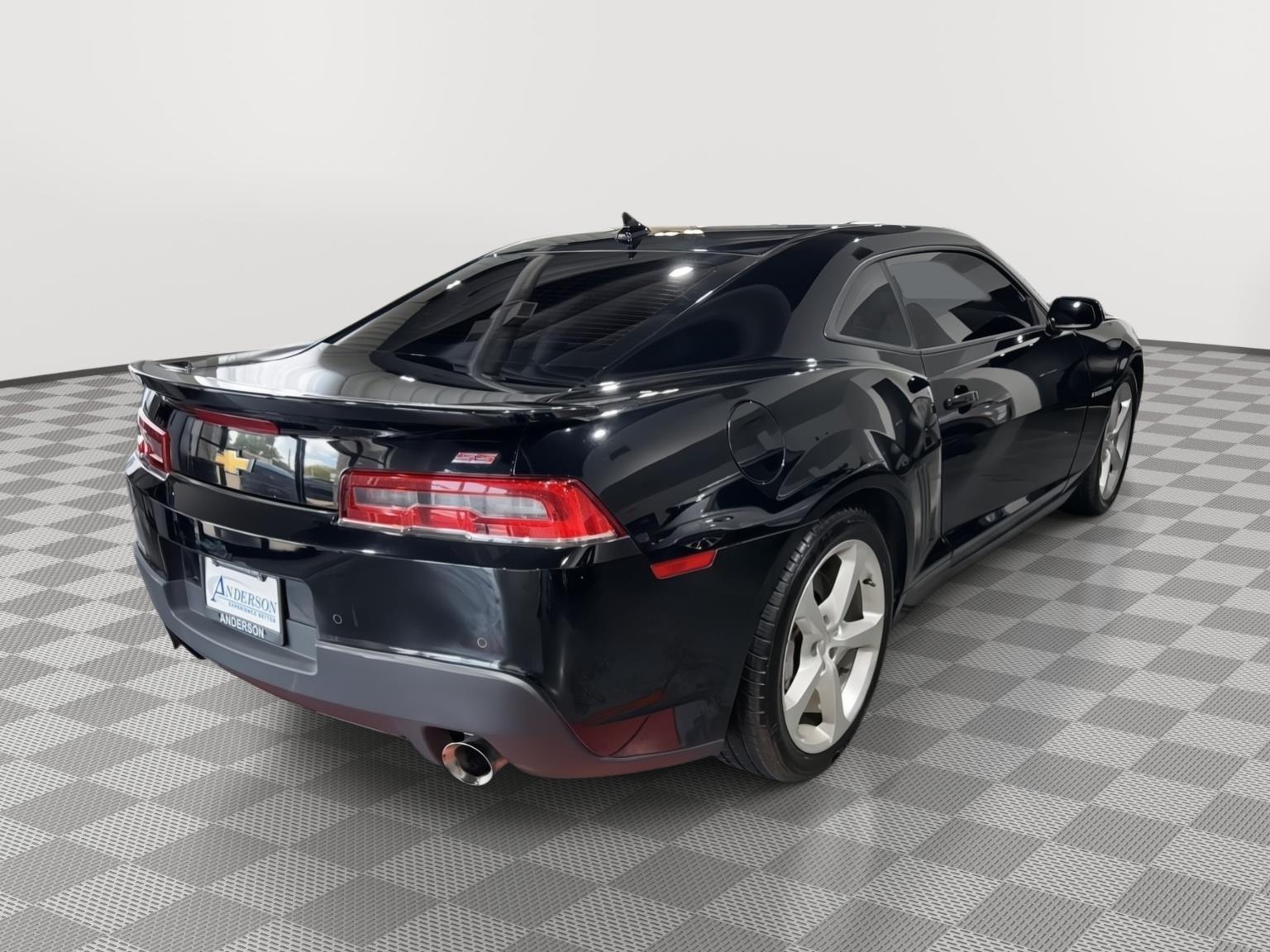 Vehicle photo 7