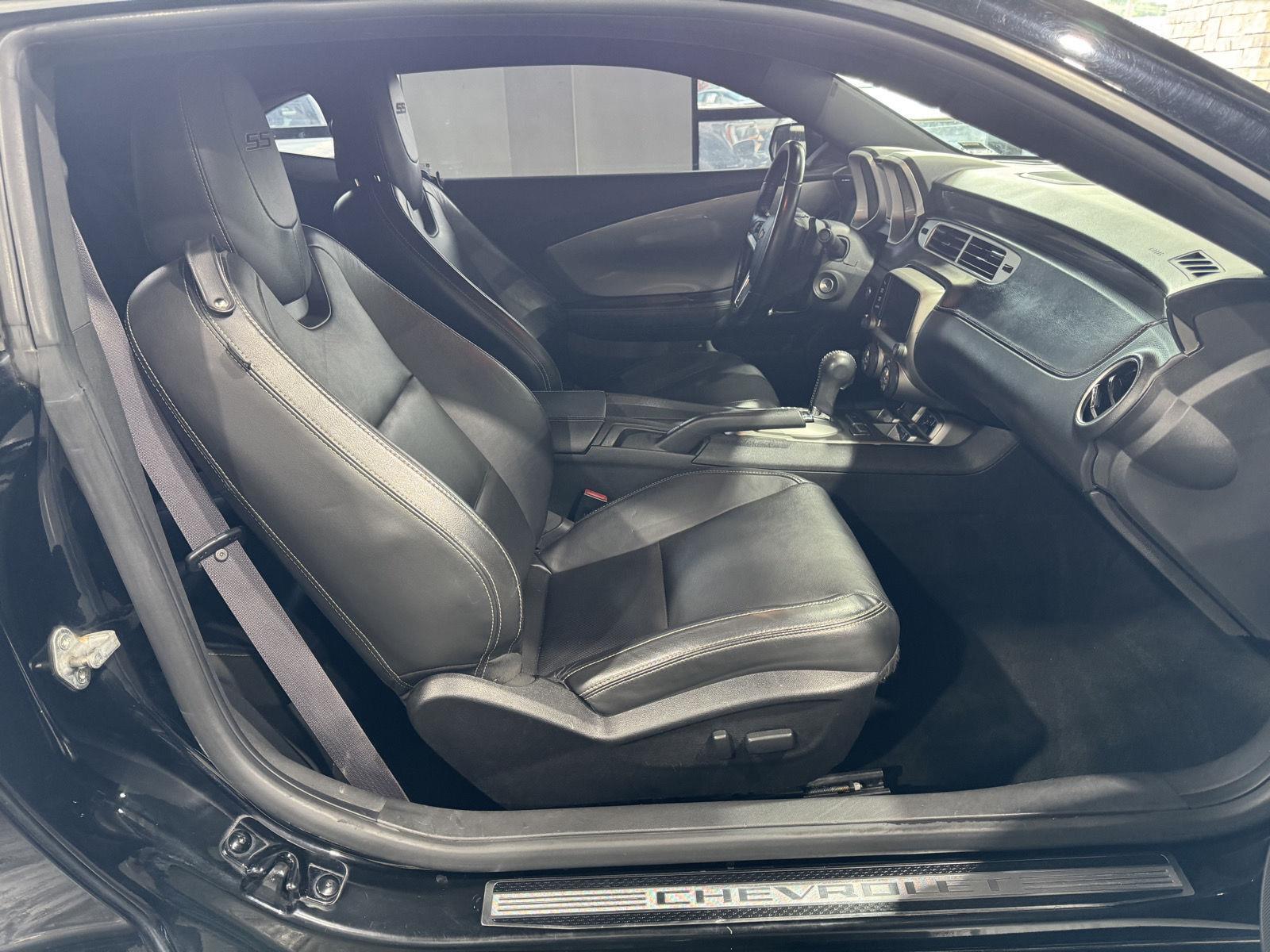 Vehicle photo 22