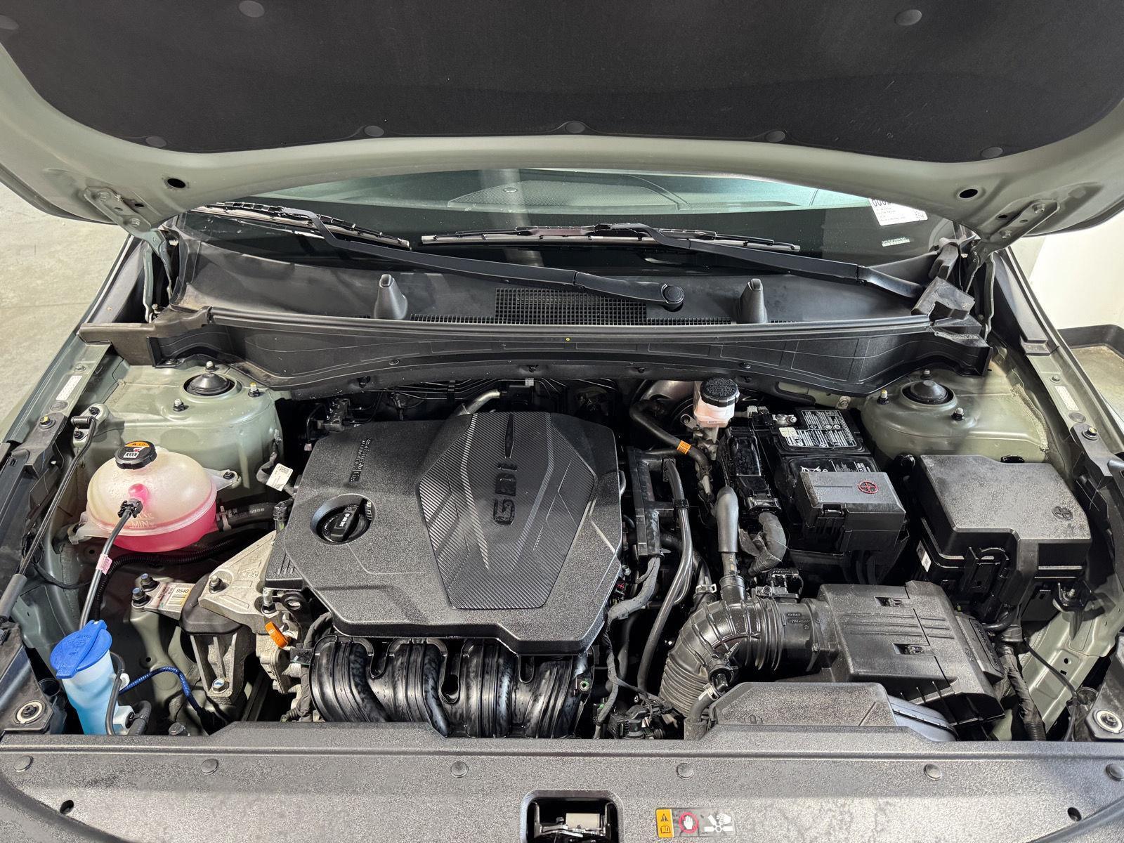 Vehicle photo 35