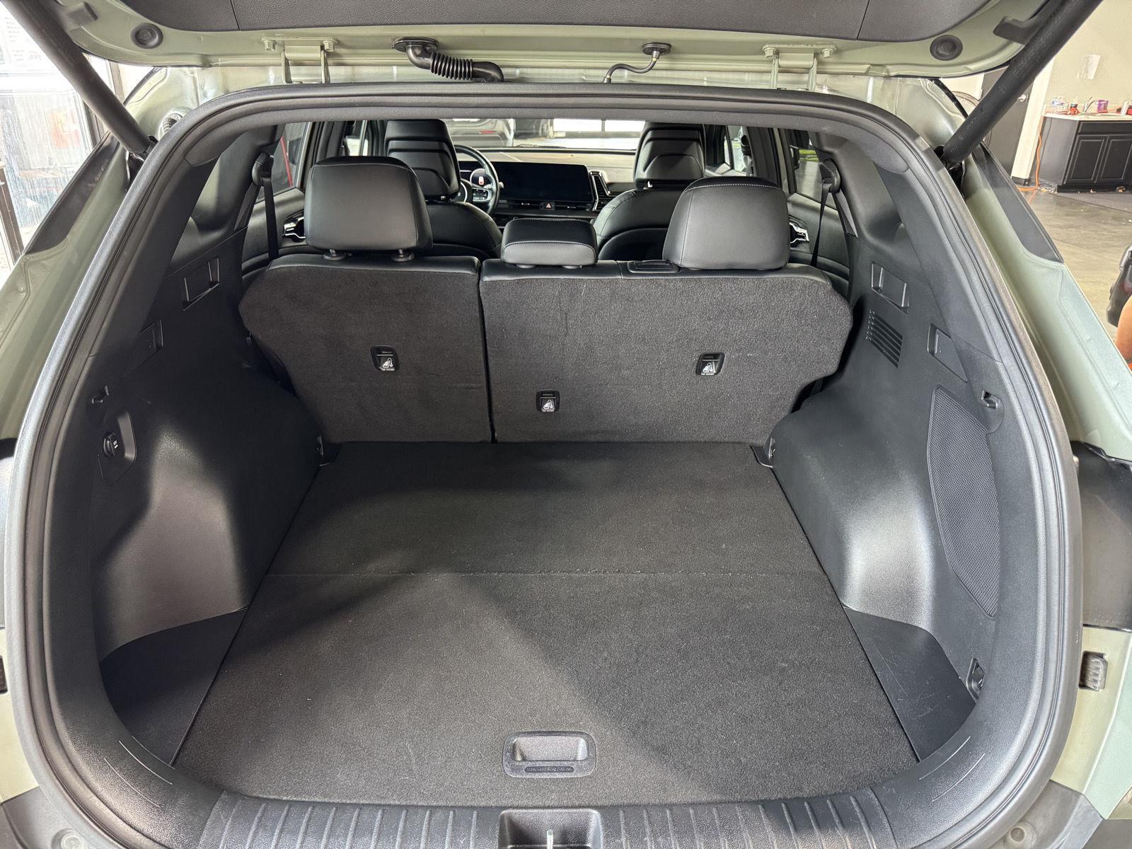 Vehicle photo 36
