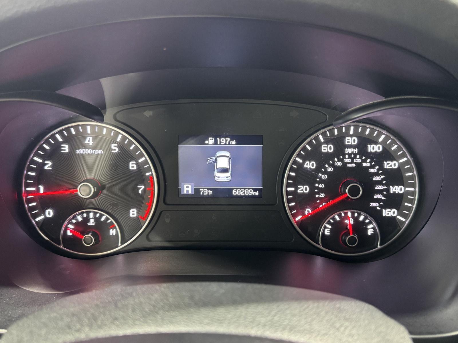 Vehicle photo 3