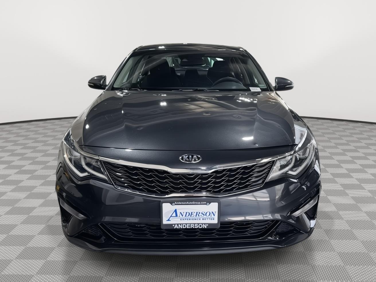 Vehicle photo 4
