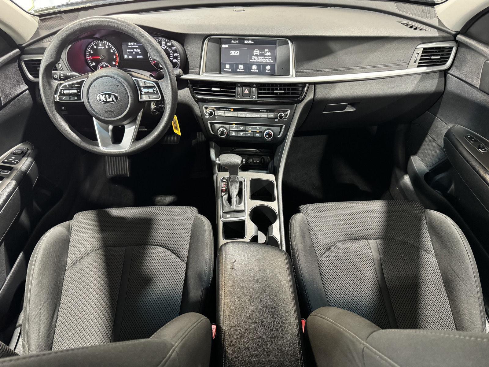 Vehicle photo 19