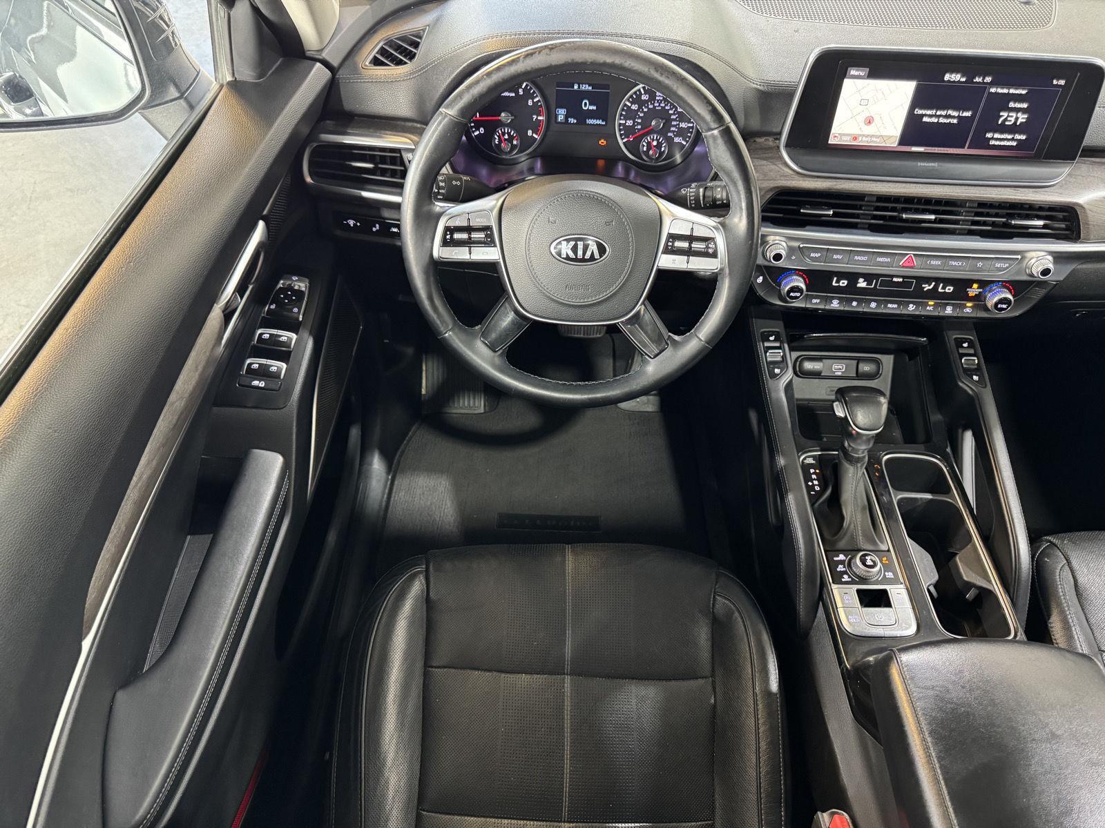 Vehicle photo 19
