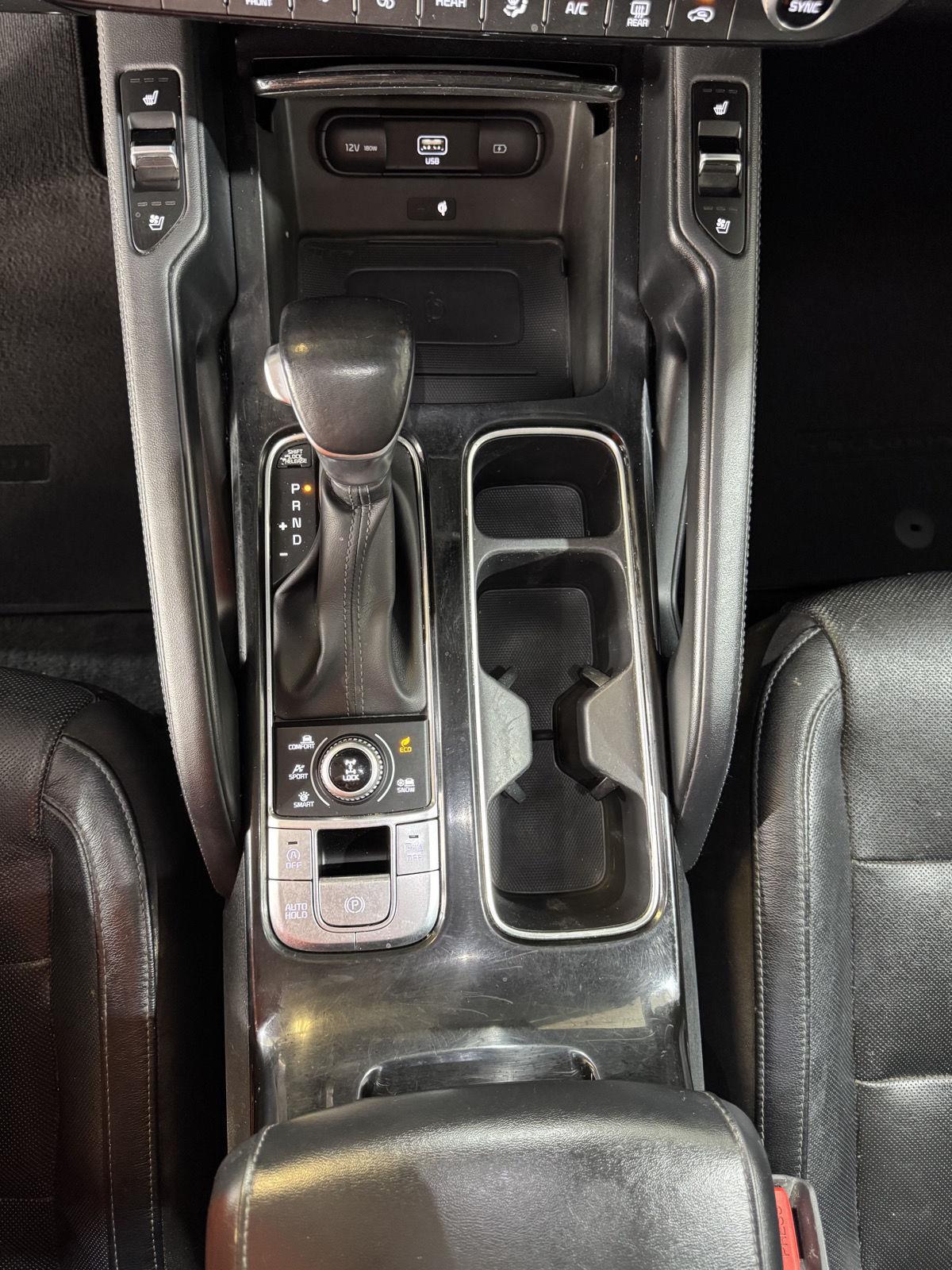 Vehicle photo 35