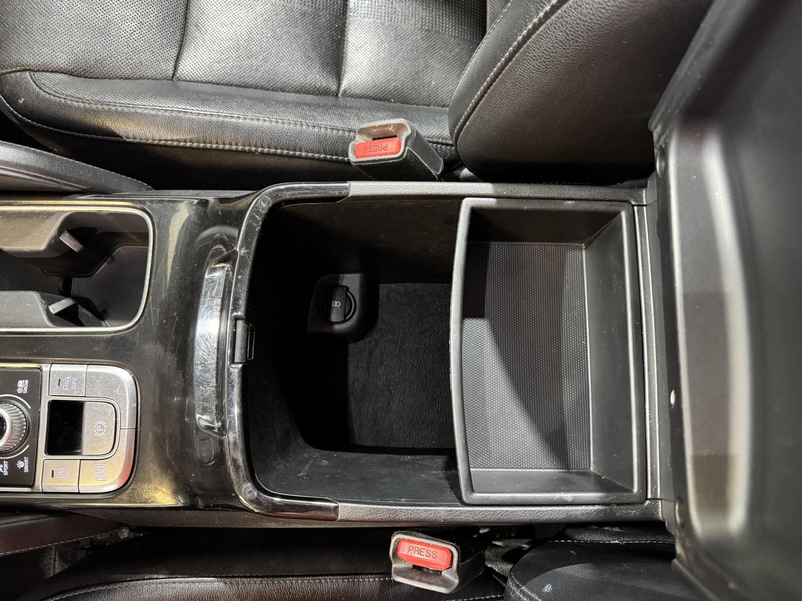 Vehicle photo 37