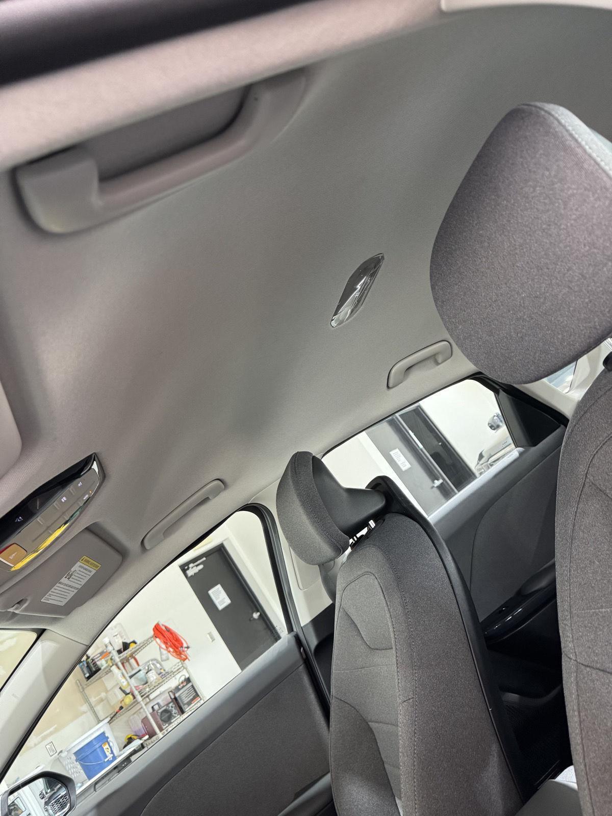 Vehicle photo 27