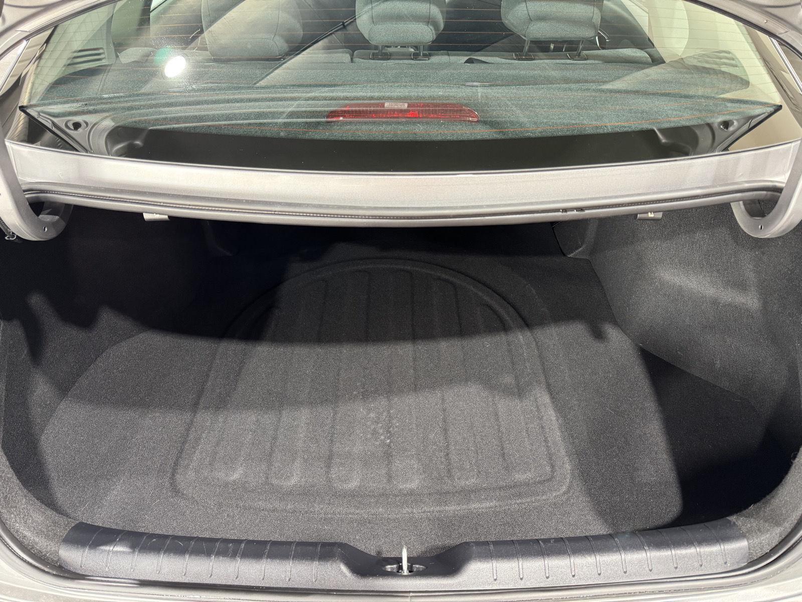 Vehicle photo 38