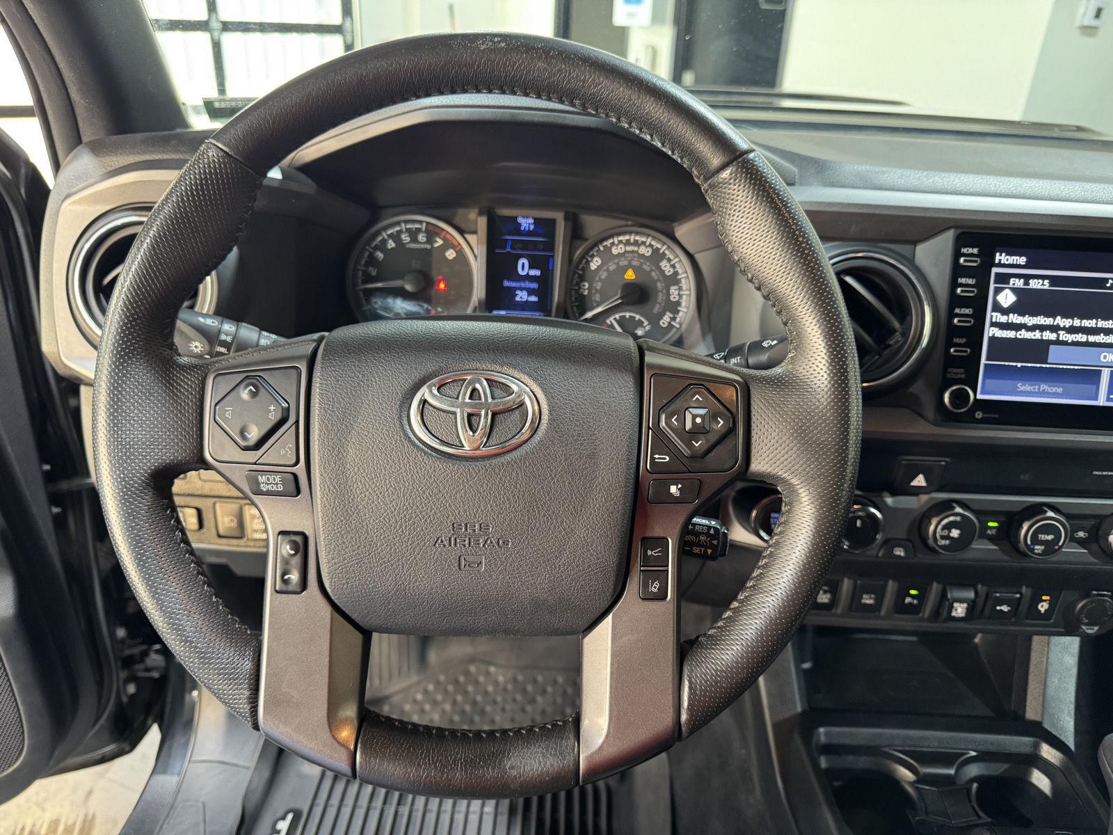 Vehicle photo 11