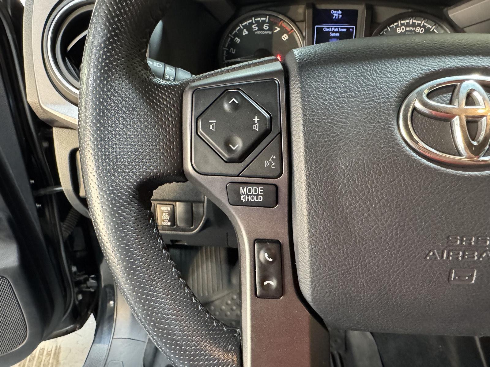 Vehicle photo 13