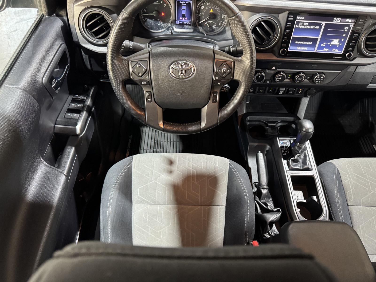 Vehicle photo 19