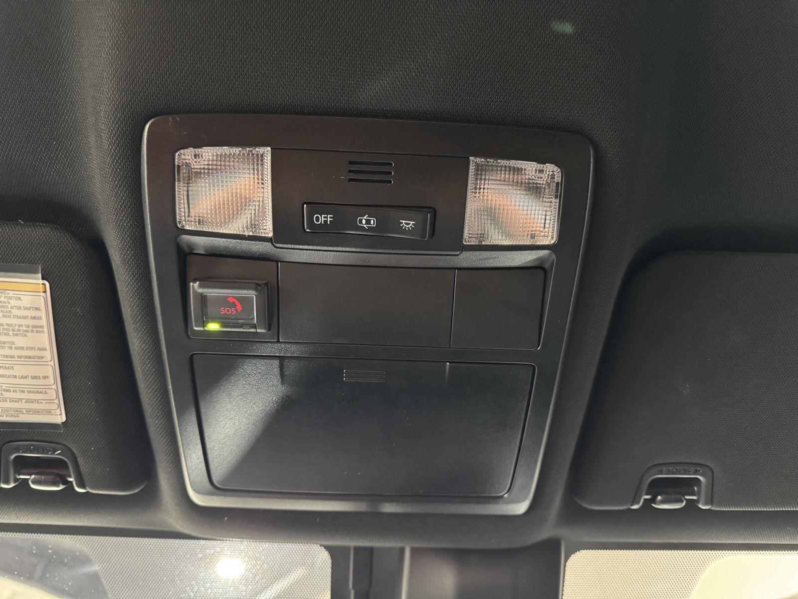 Vehicle photo 26