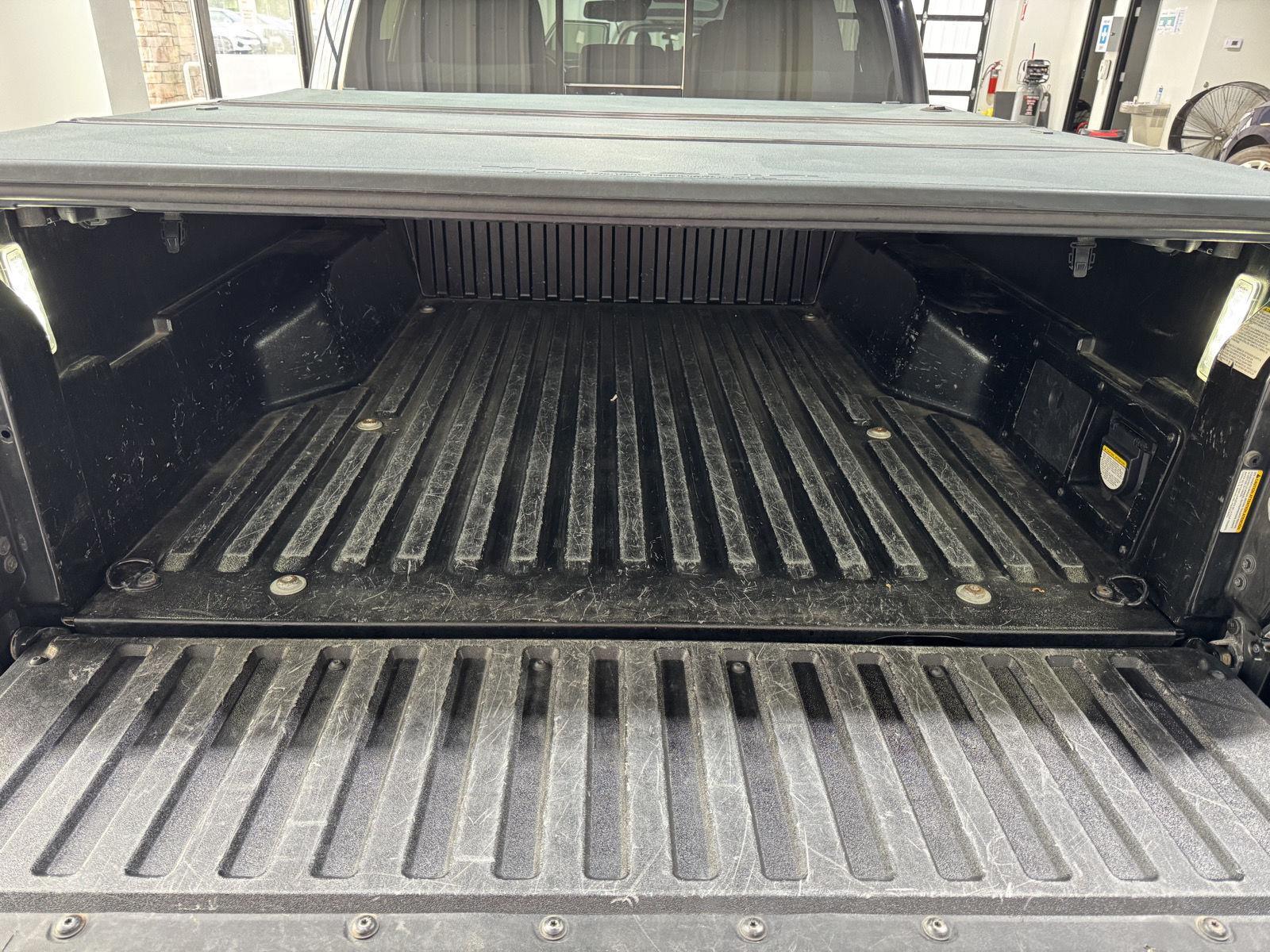 Vehicle photo 39