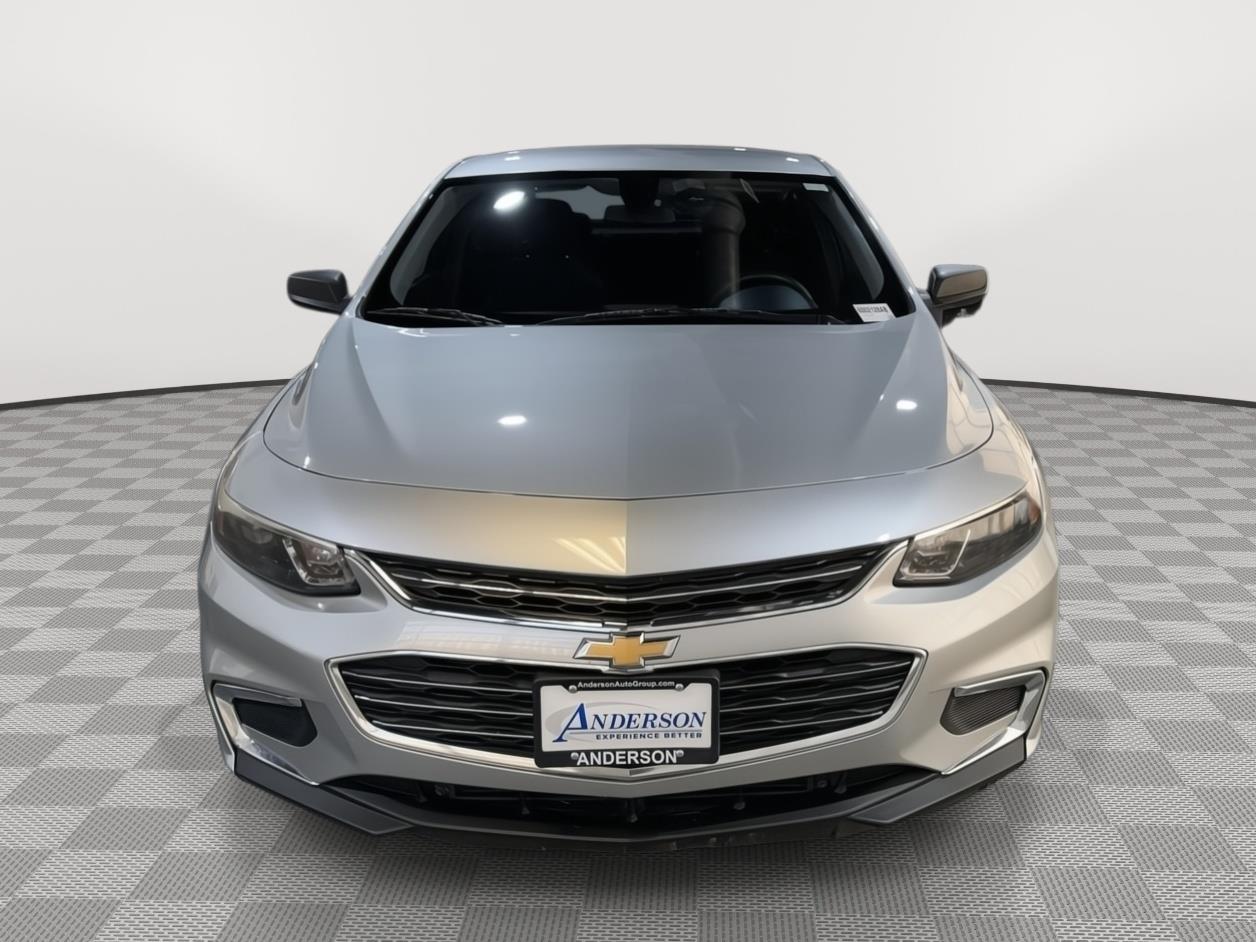 Vehicle photo 4