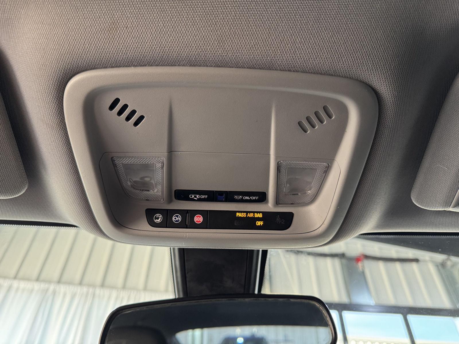Vehicle photo 27