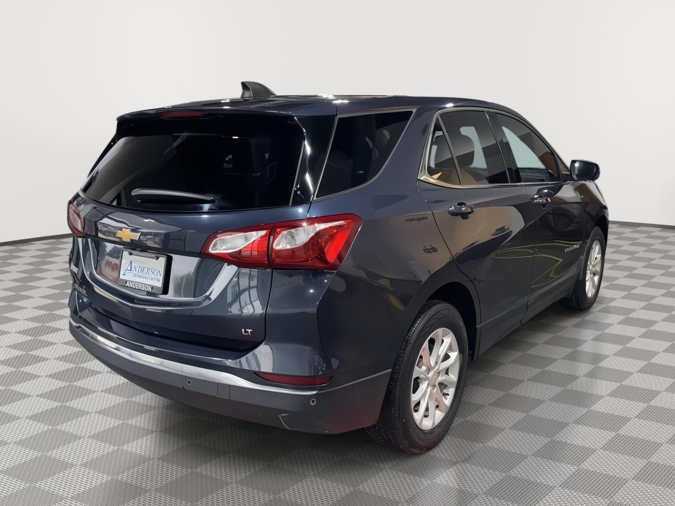Vehicle photo 7