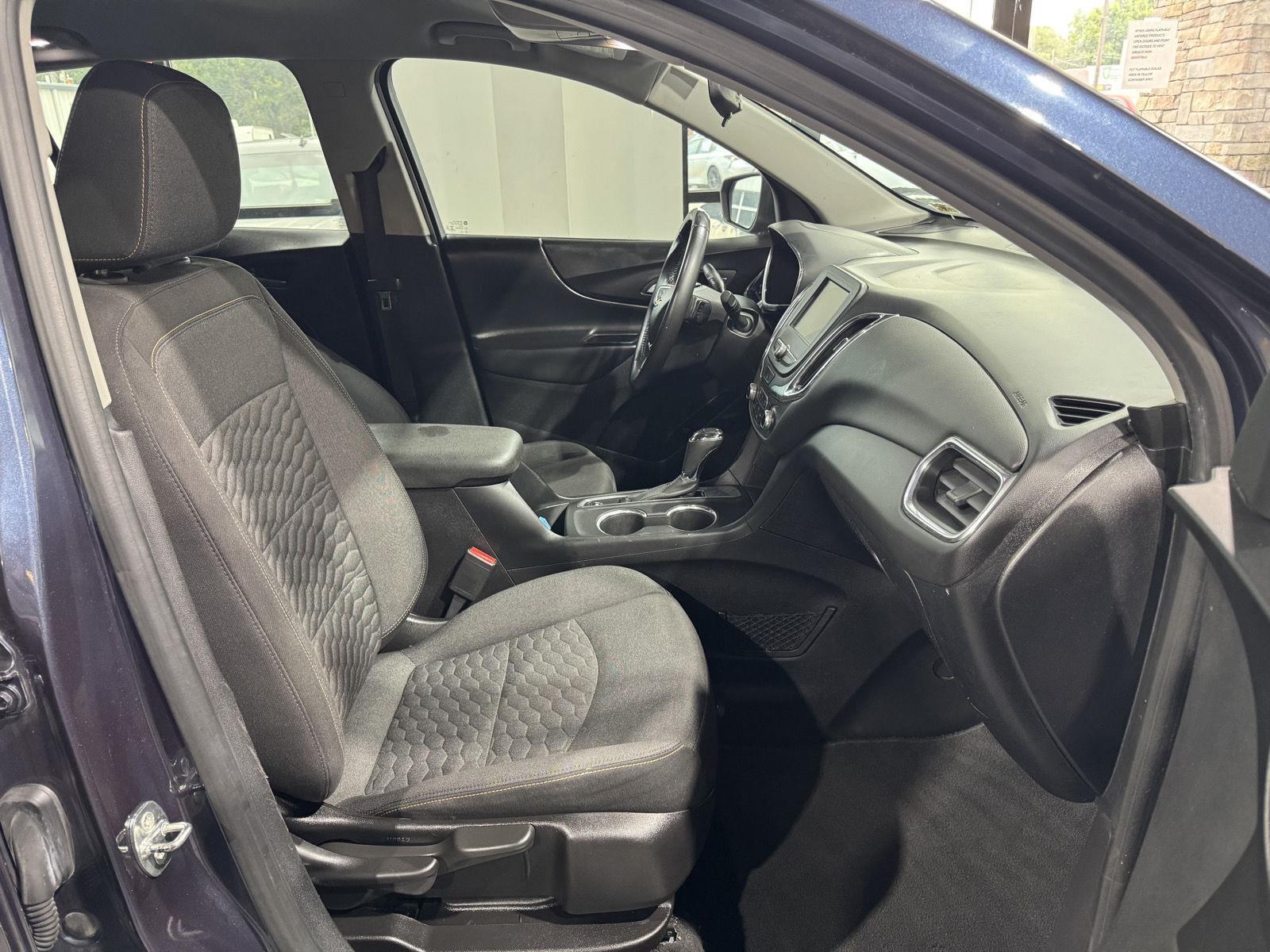 Vehicle photo 21