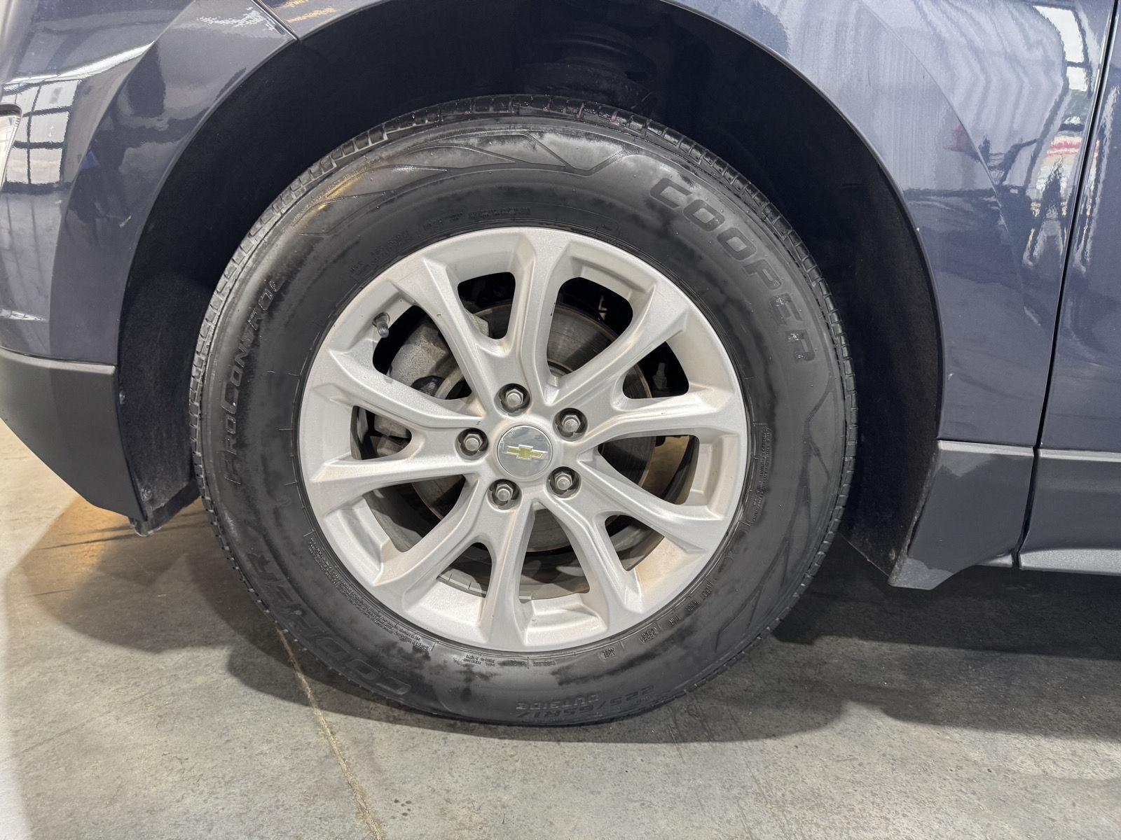 Vehicle photo 10