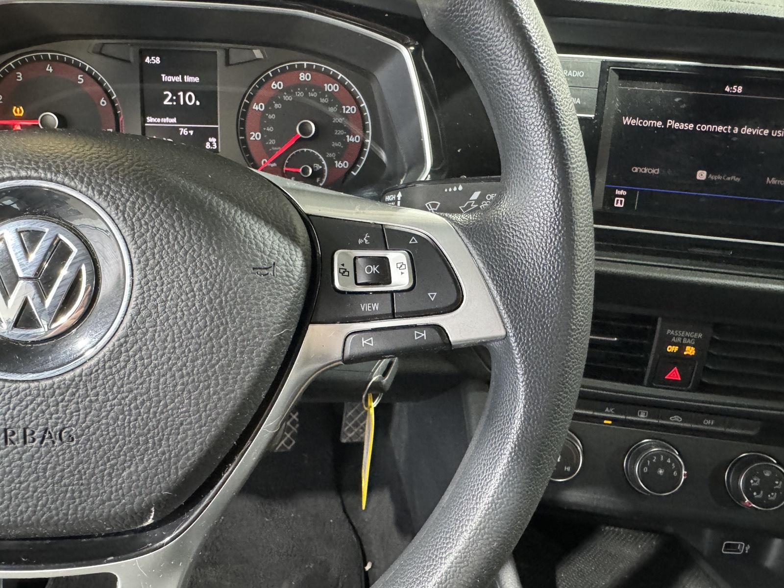Vehicle photo 14