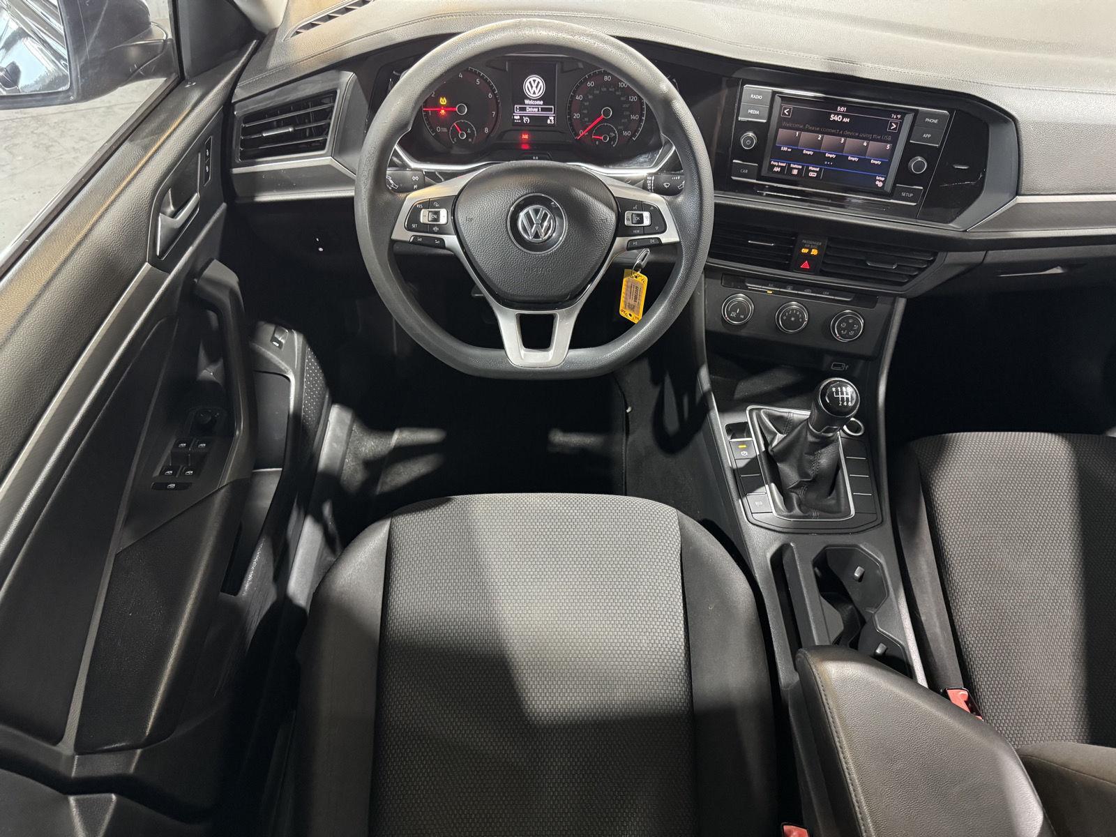 Vehicle photo 20