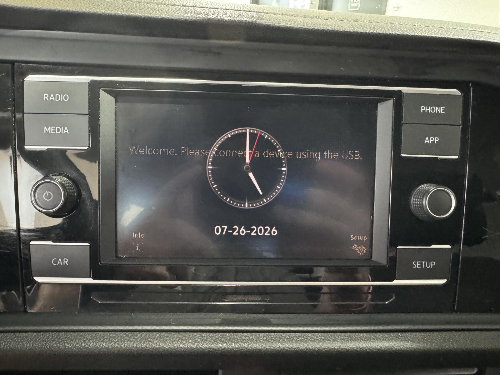 Vehicle photo 28